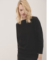 Jersey punto negro con aplicaciones strass en... | Roberto Verino
