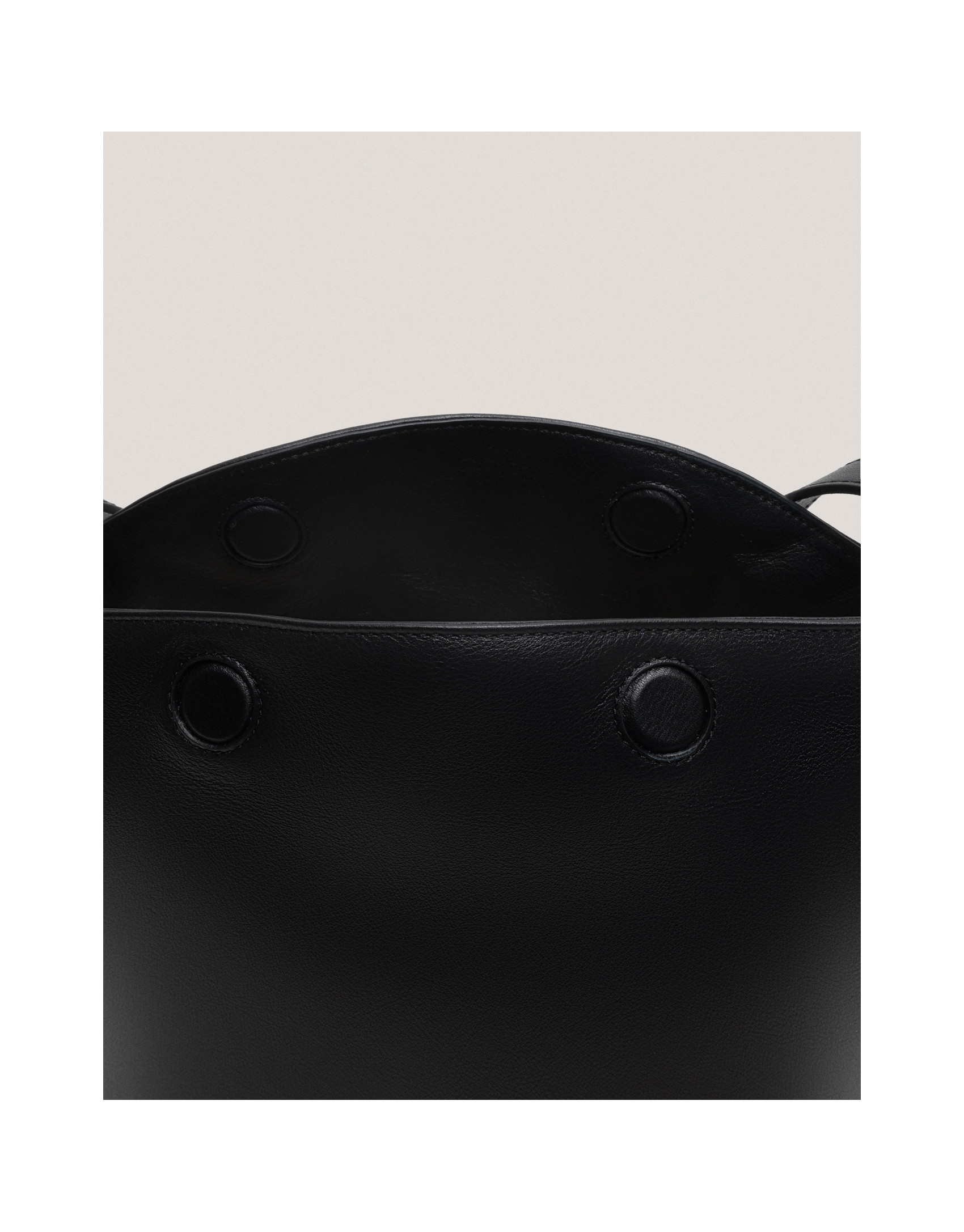 Bolso de hombro Mini Hobo Mafalda piel negro | Roberto Verino