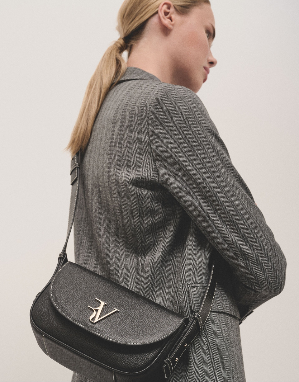 Black grained leather Cuca Mini shoulder bag | Roberto Verino