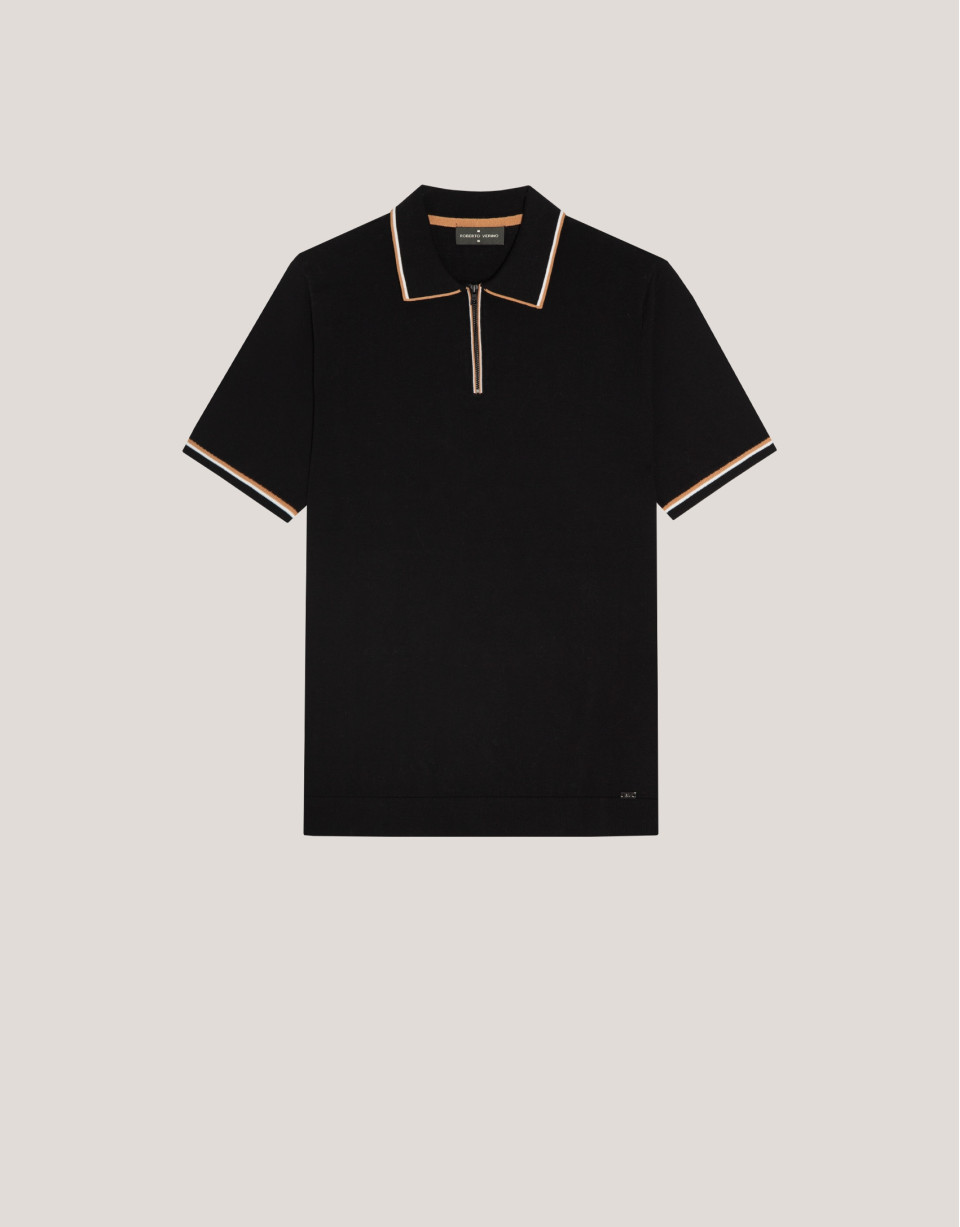 Black knitted polo shirt with white outline