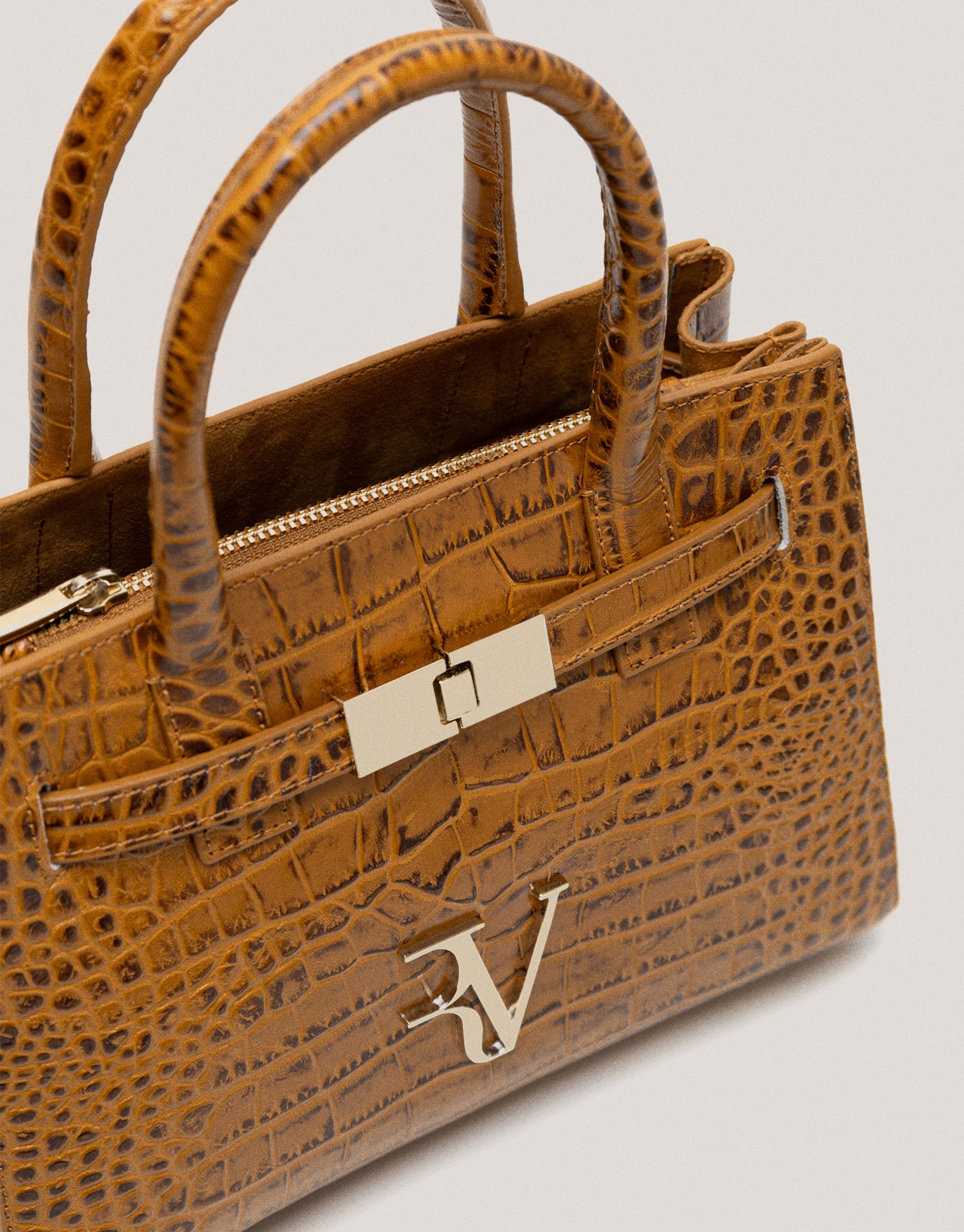 Bolso Satchel Mini Millie piel grabado mostaza oscuro
