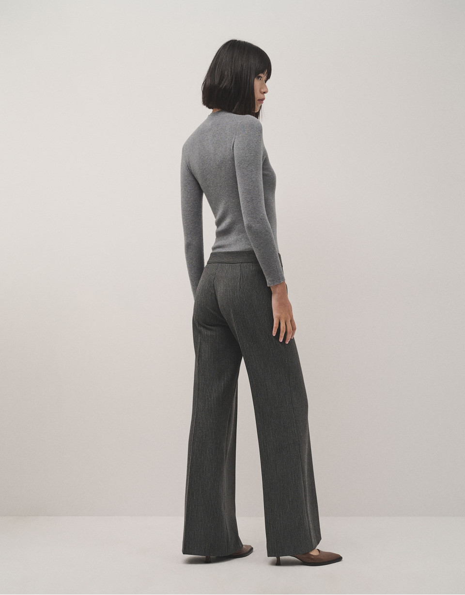 Gray tailored herringbone pants with pinstripes | Roberto Verino