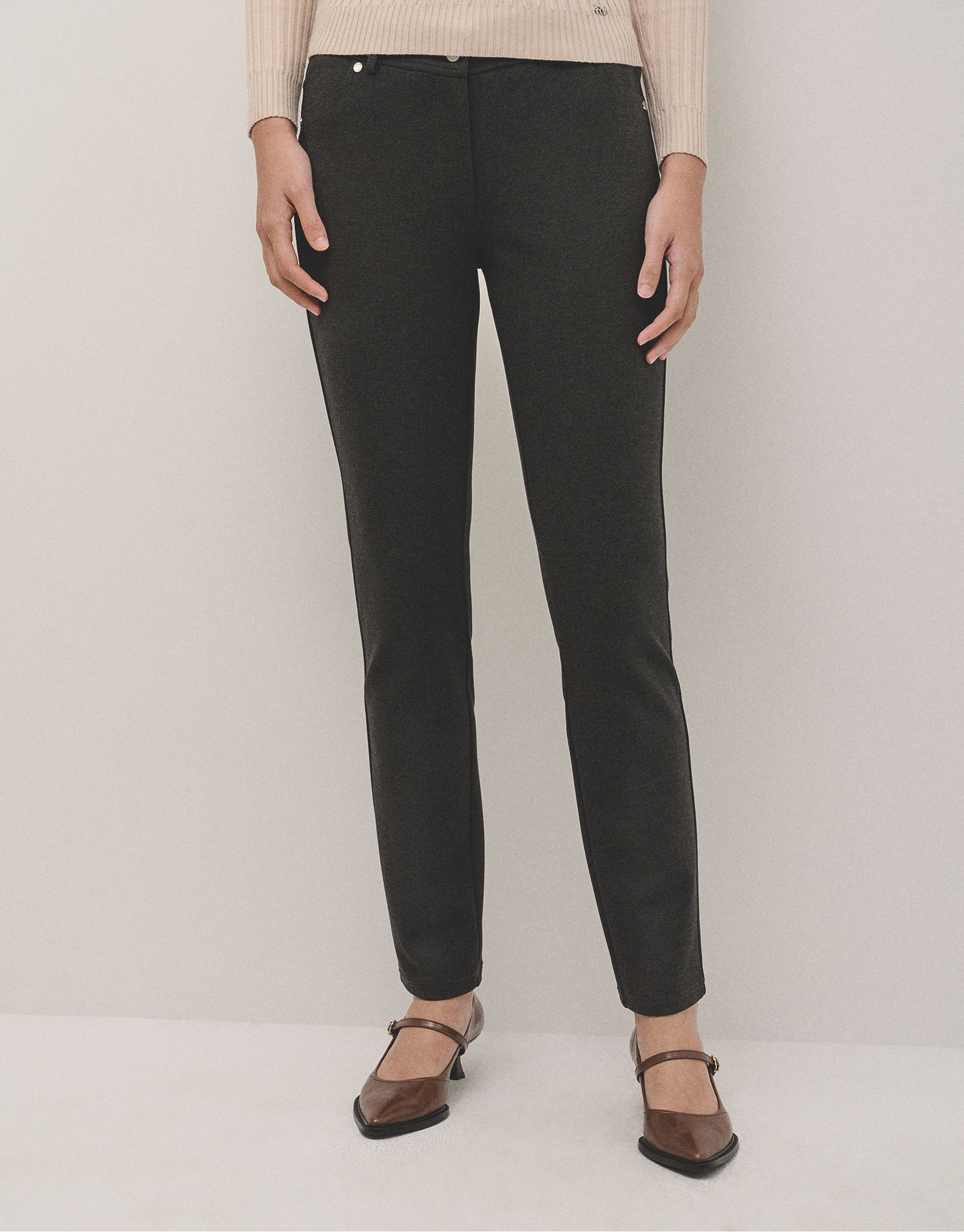 Grey coupe knit slim fit elastic pants - Woman | Roberto Verino