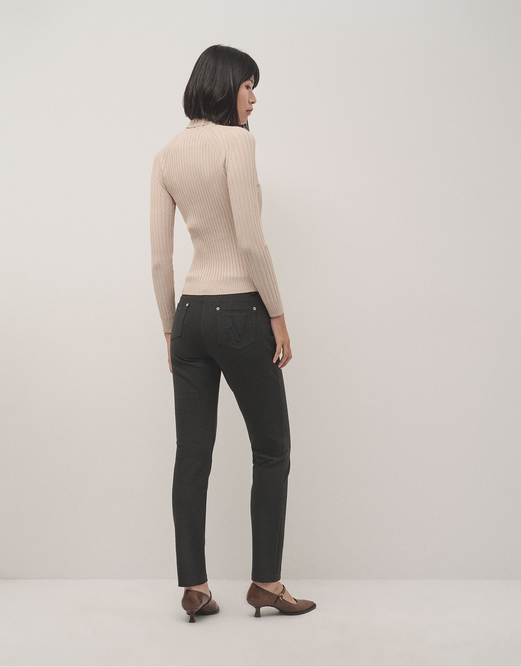 Pantalón slim elástico punto cortado gris | Roberto Verino