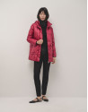Red quilted coat  - Woman - AW2024 | Roberto Verino