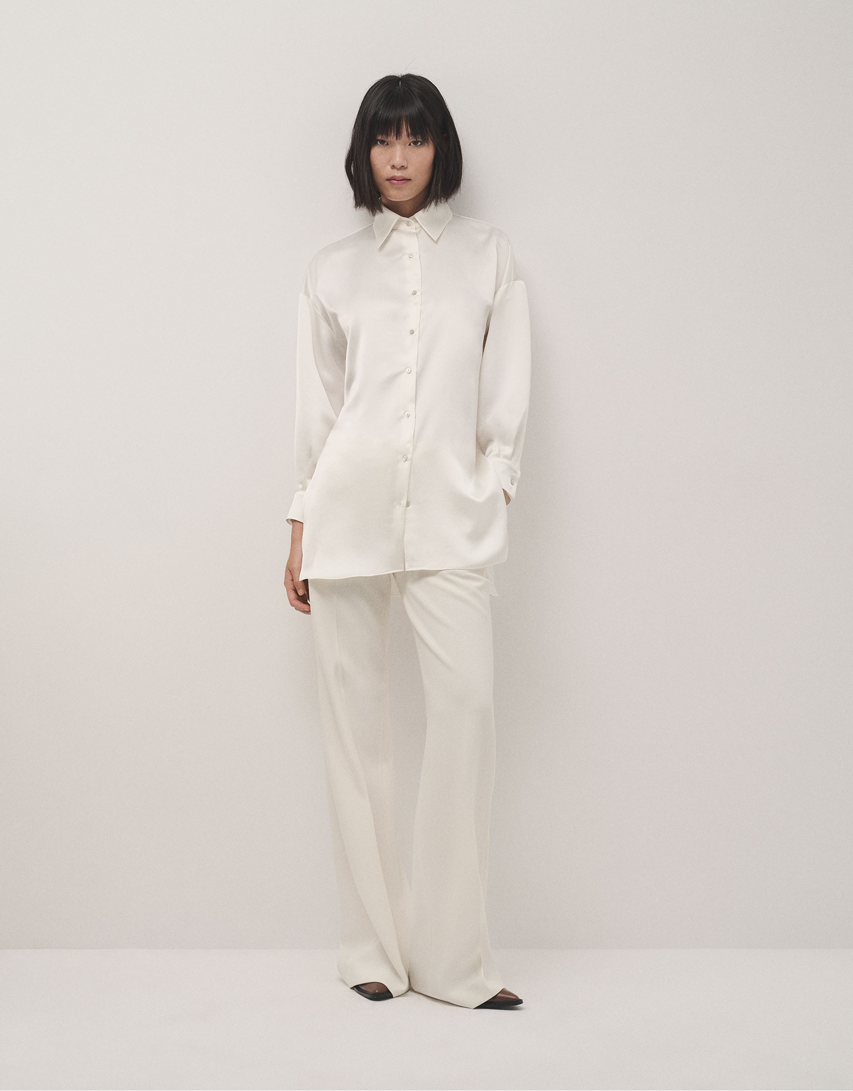 Ivory satin shirt with long sleeves - Woman | Roberto Verino