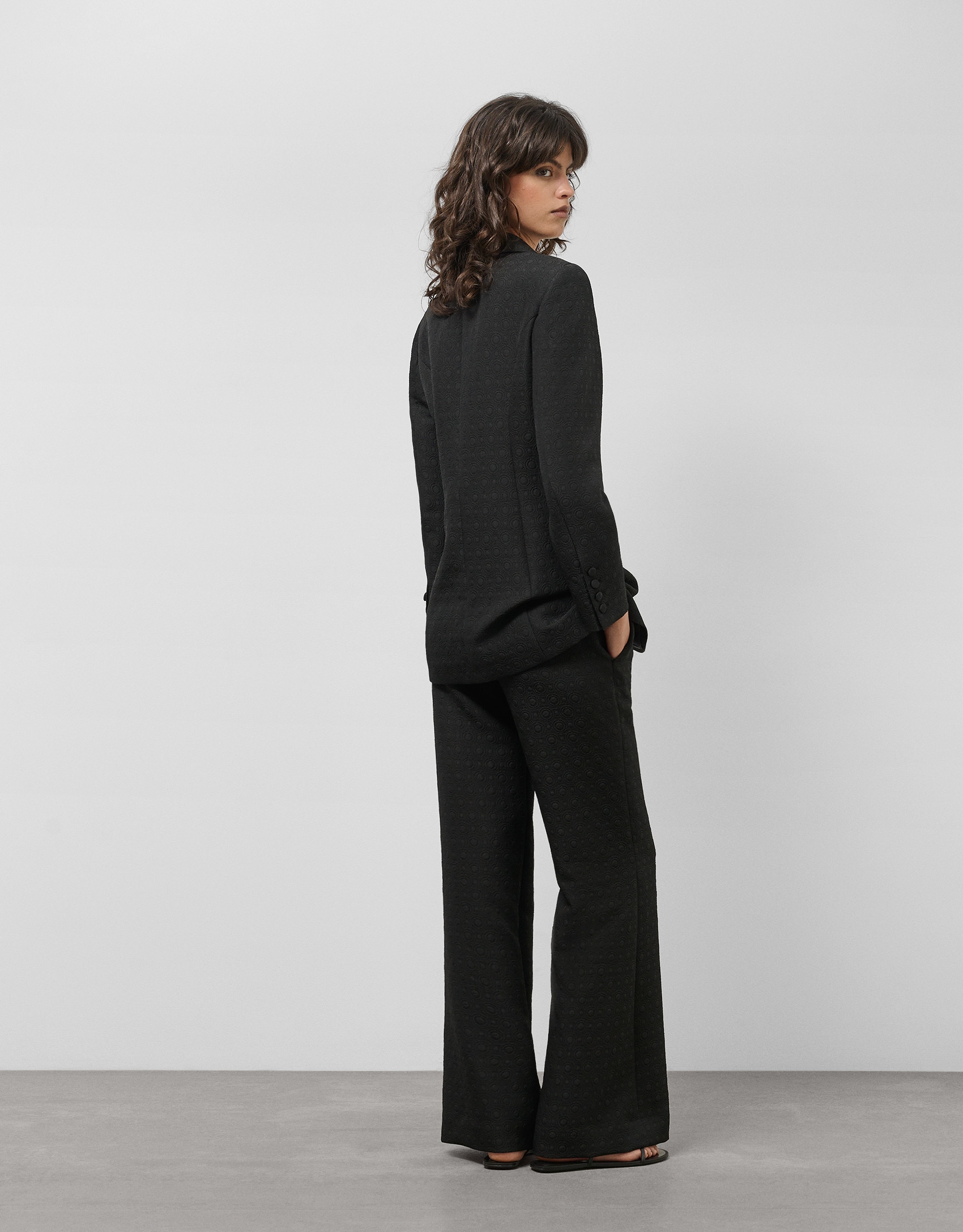 Blazer un botón fantasía relieve negro - Sale | Roberto Verino
