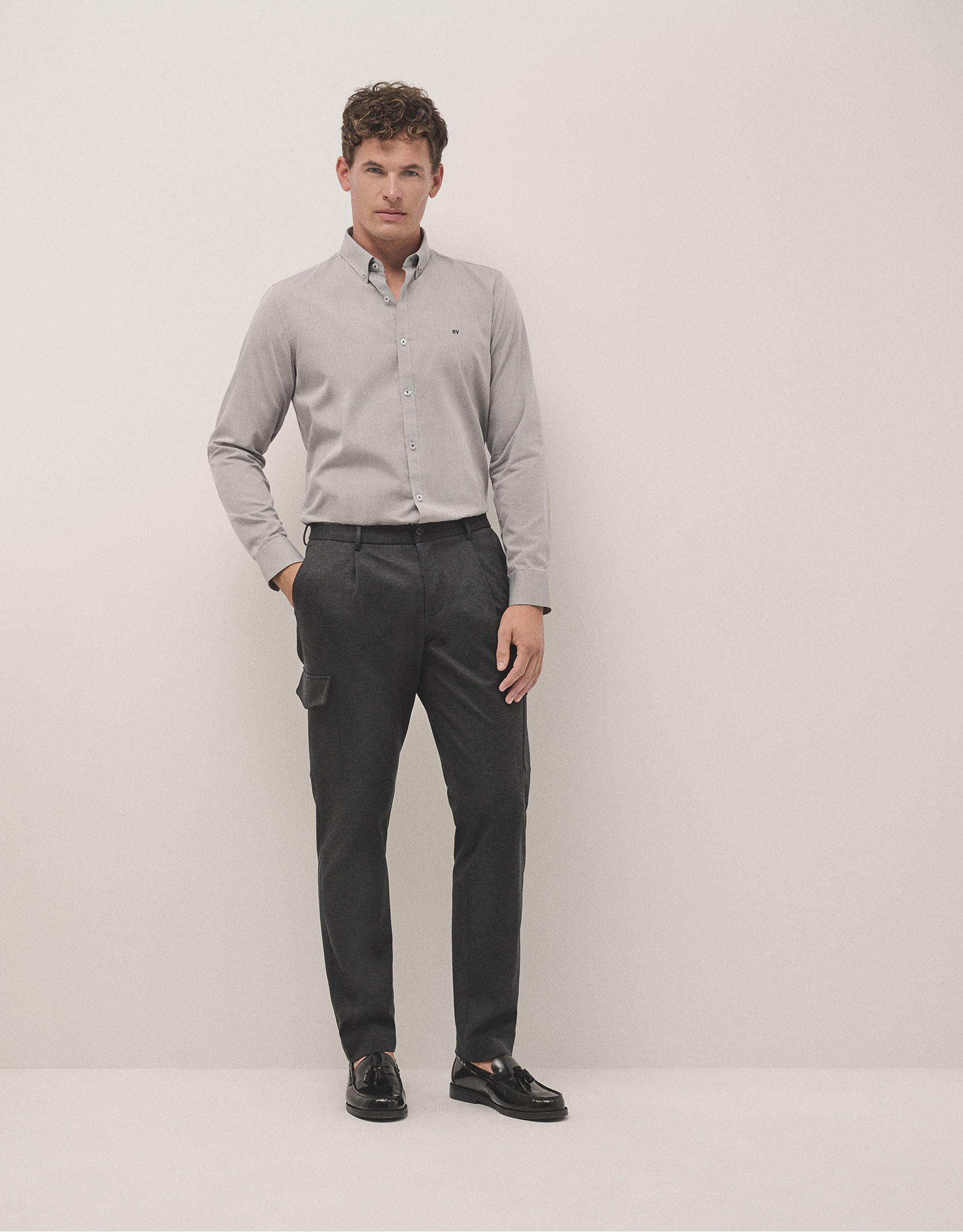 Pantalón cargo sarga gris oscuro - Hombre | Roberto Verino