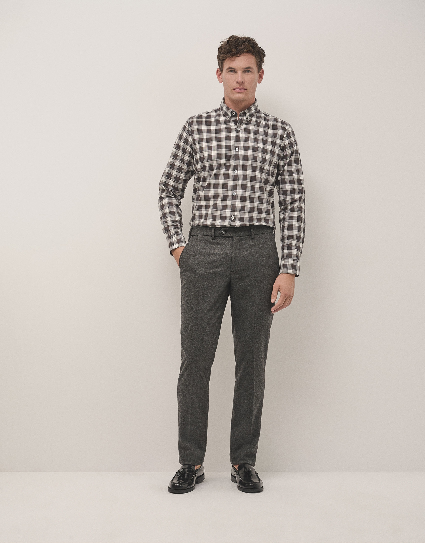 Charcoal grey wool trousers - Man - AW2024 | Roberto Verino