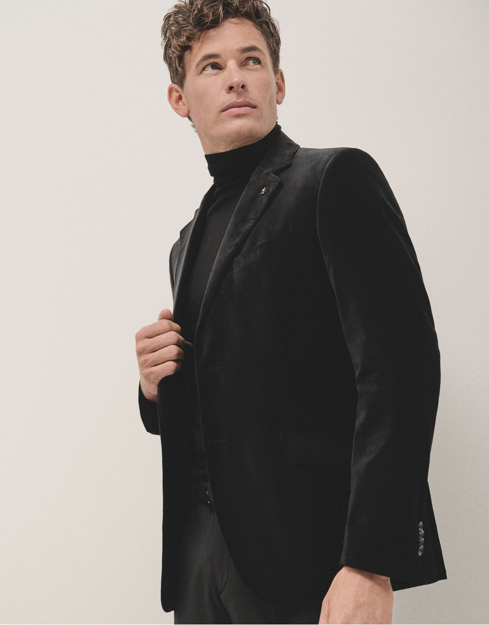 Black velvet blazer - Man - AW2024 | Roberto Verino