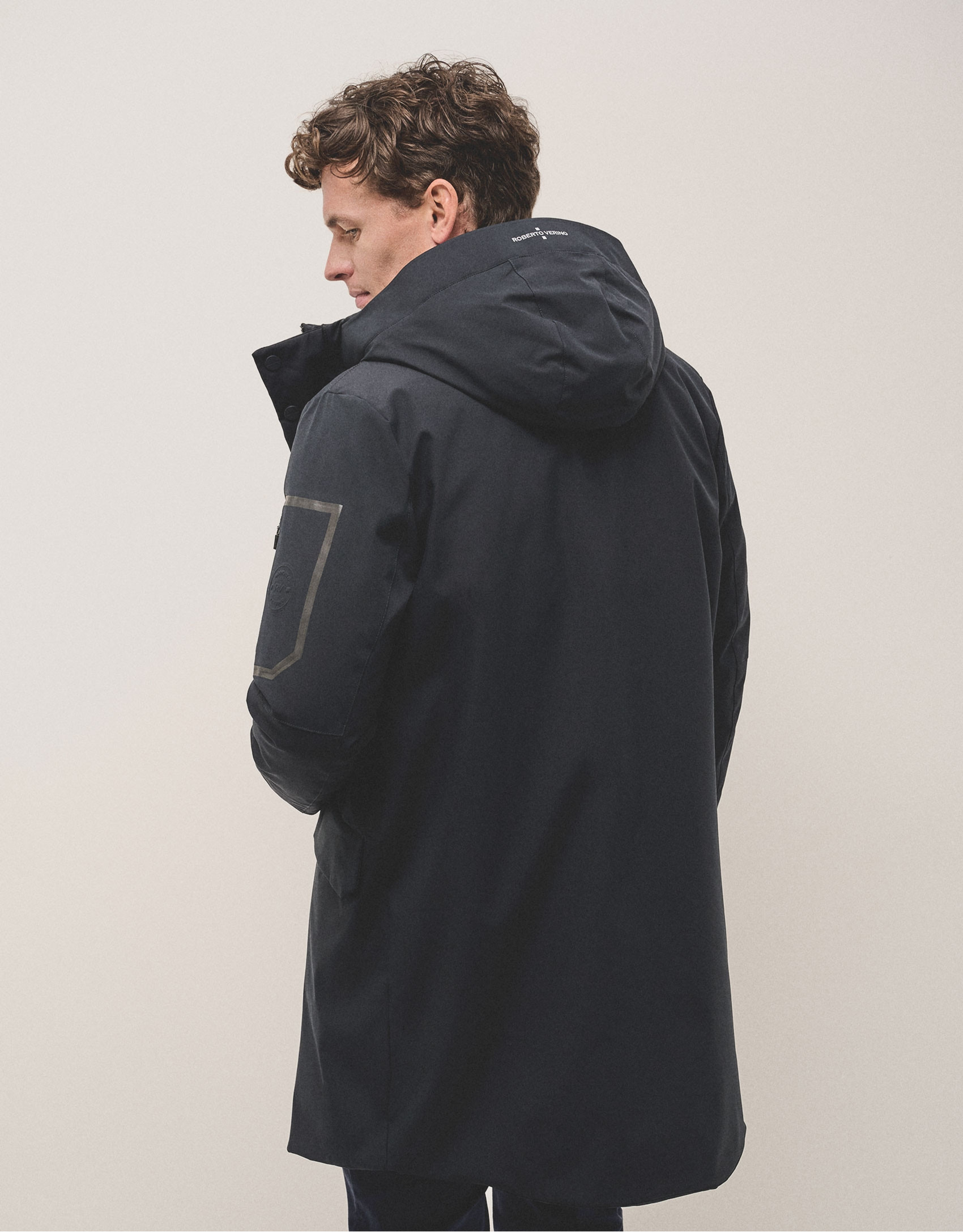 Long navy blue parka with quilted lining - Man | Roberto Verino