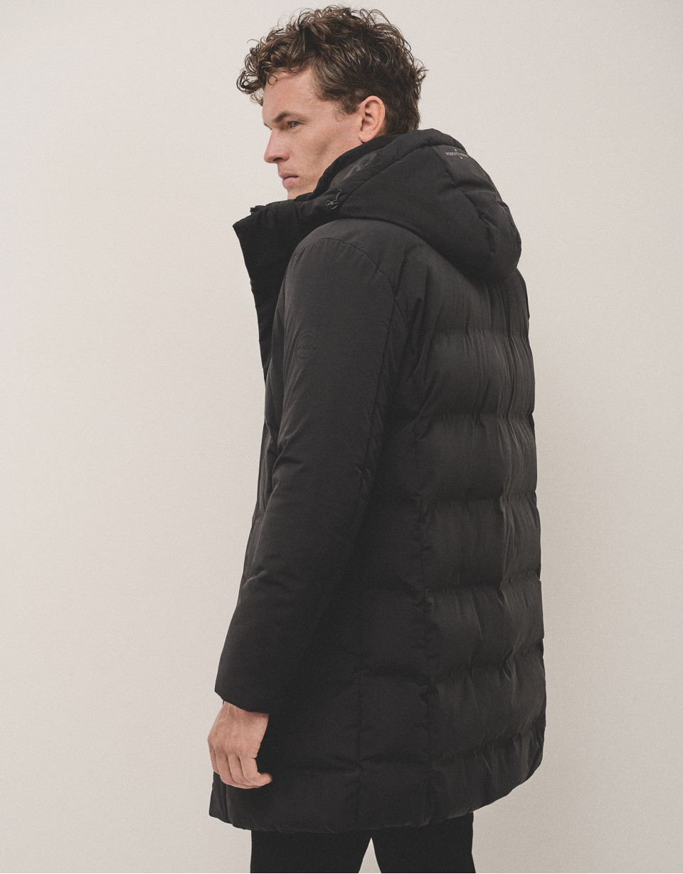 Parka acolchada larga color negro - Hombre | Roberto Verino