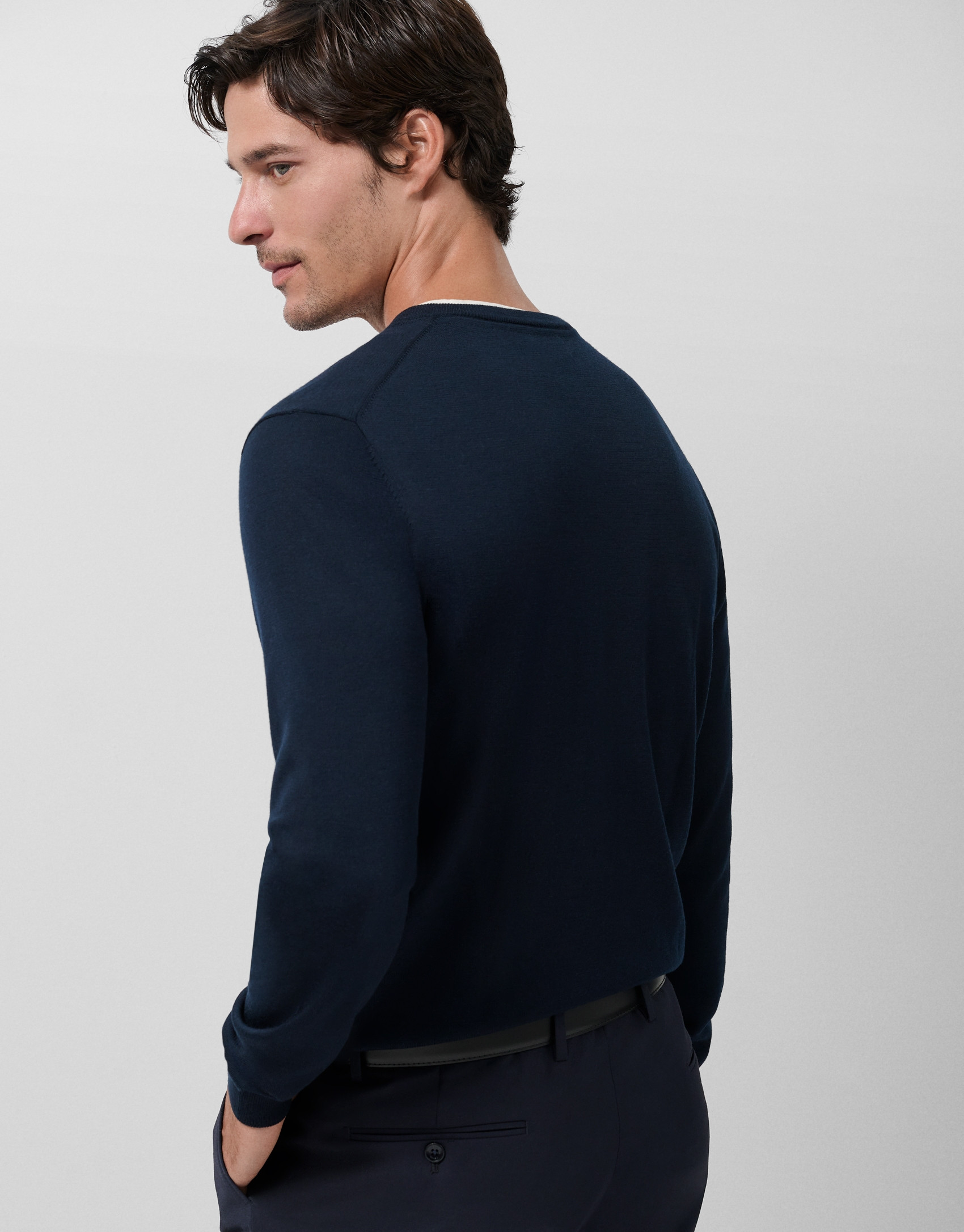 Navy blue wool sweater with V-neck - Mid Season | Roberto Verino