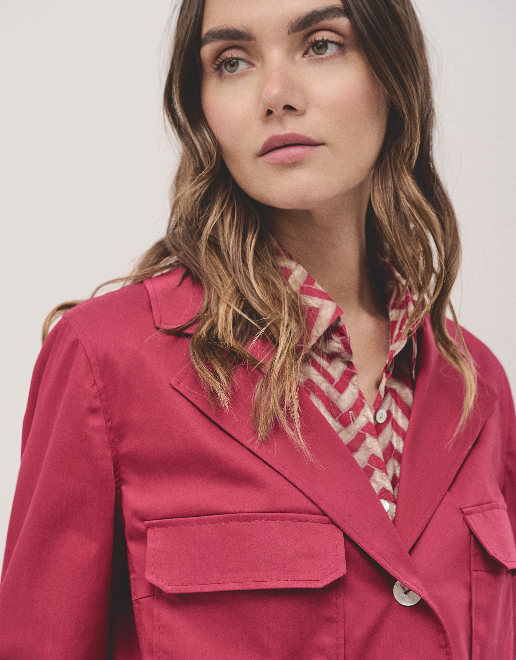 Short raspberry satin cottoned jacket - Woman | Roberto Verino