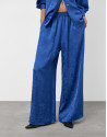 Pantalón palazzo azul intenso con damasco floral | Roberto Verino