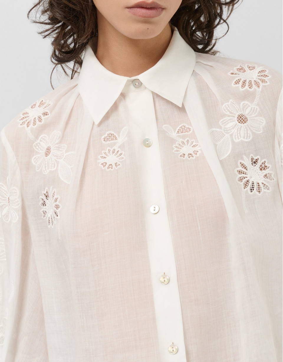 Blusa oversize ramio blanco con bordado - Mujer | Roberto Verino