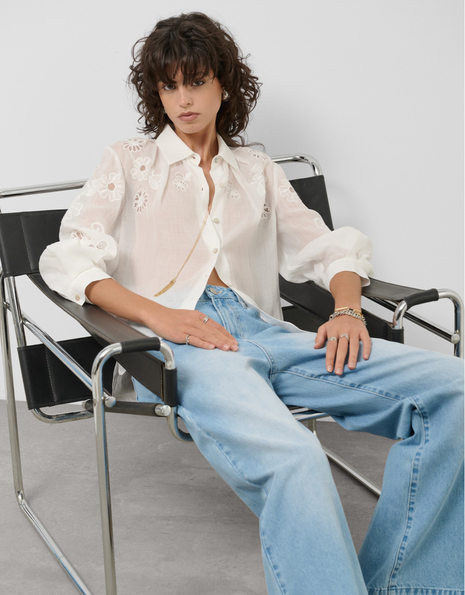 Blusa oversize ramio blanco con bordado - Mujer | Roberto Verino