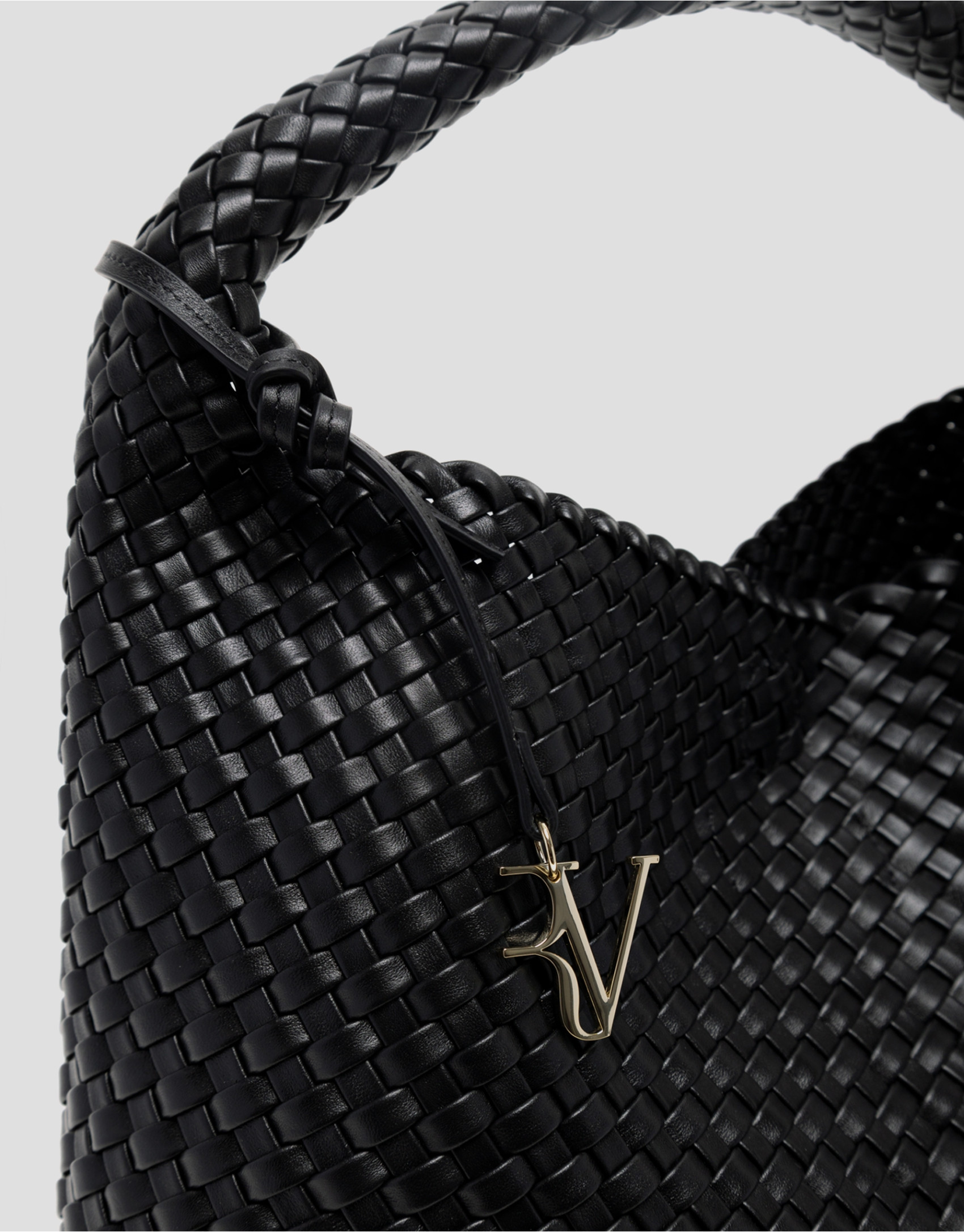 Maxi bolso de hombro Paula Hobo piel trenzada... | Roberto Verino