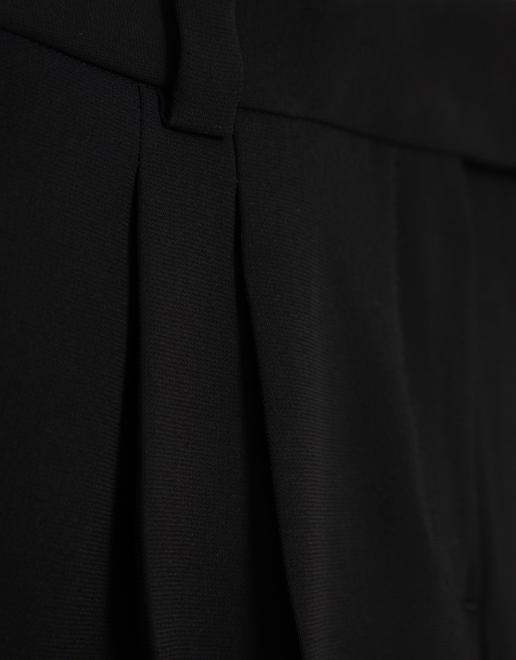 Black straight crepe pants with darts - Woman | Roberto Verino