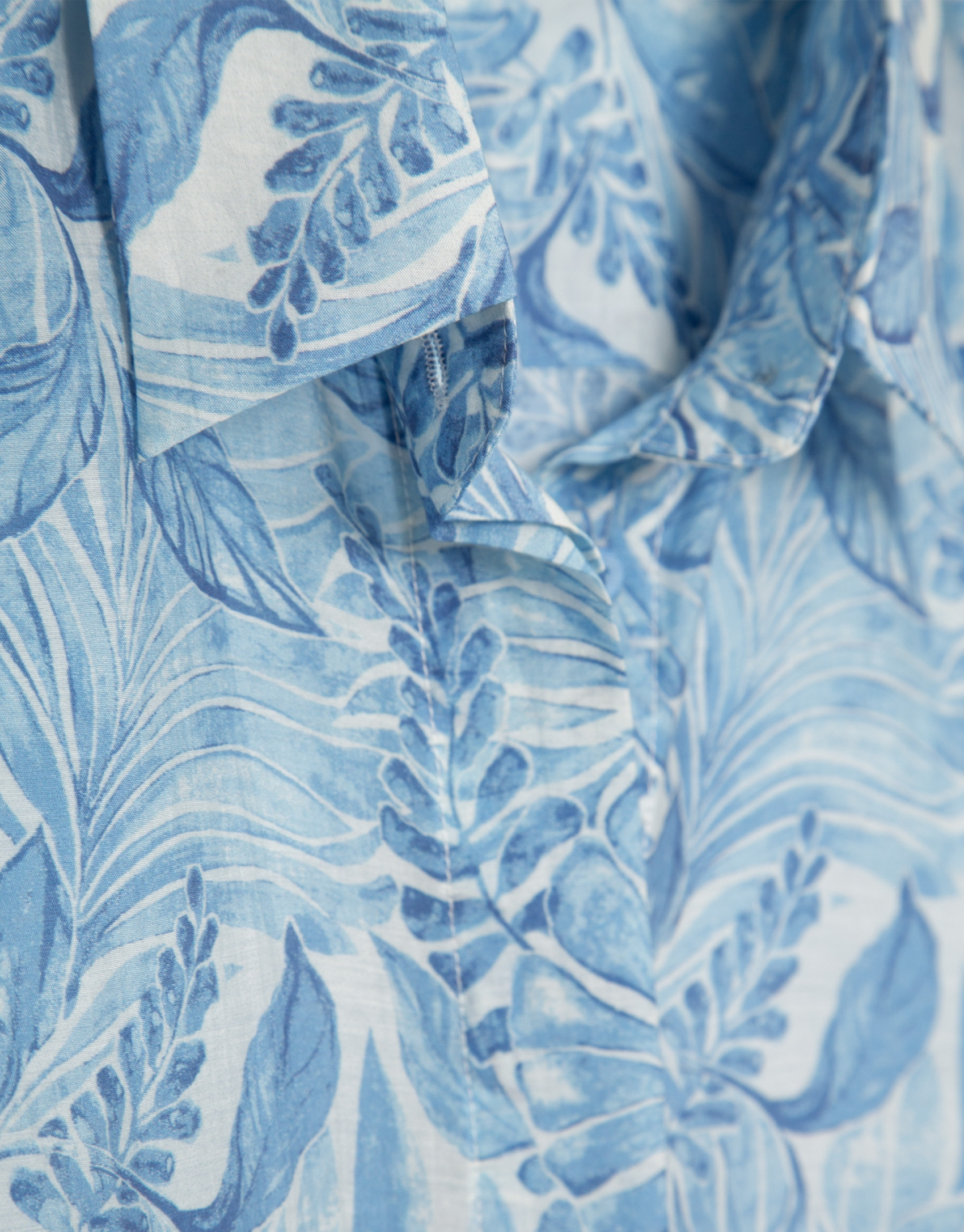 Blusa larga en gasa estampado vegetal azul | Roberto Verino