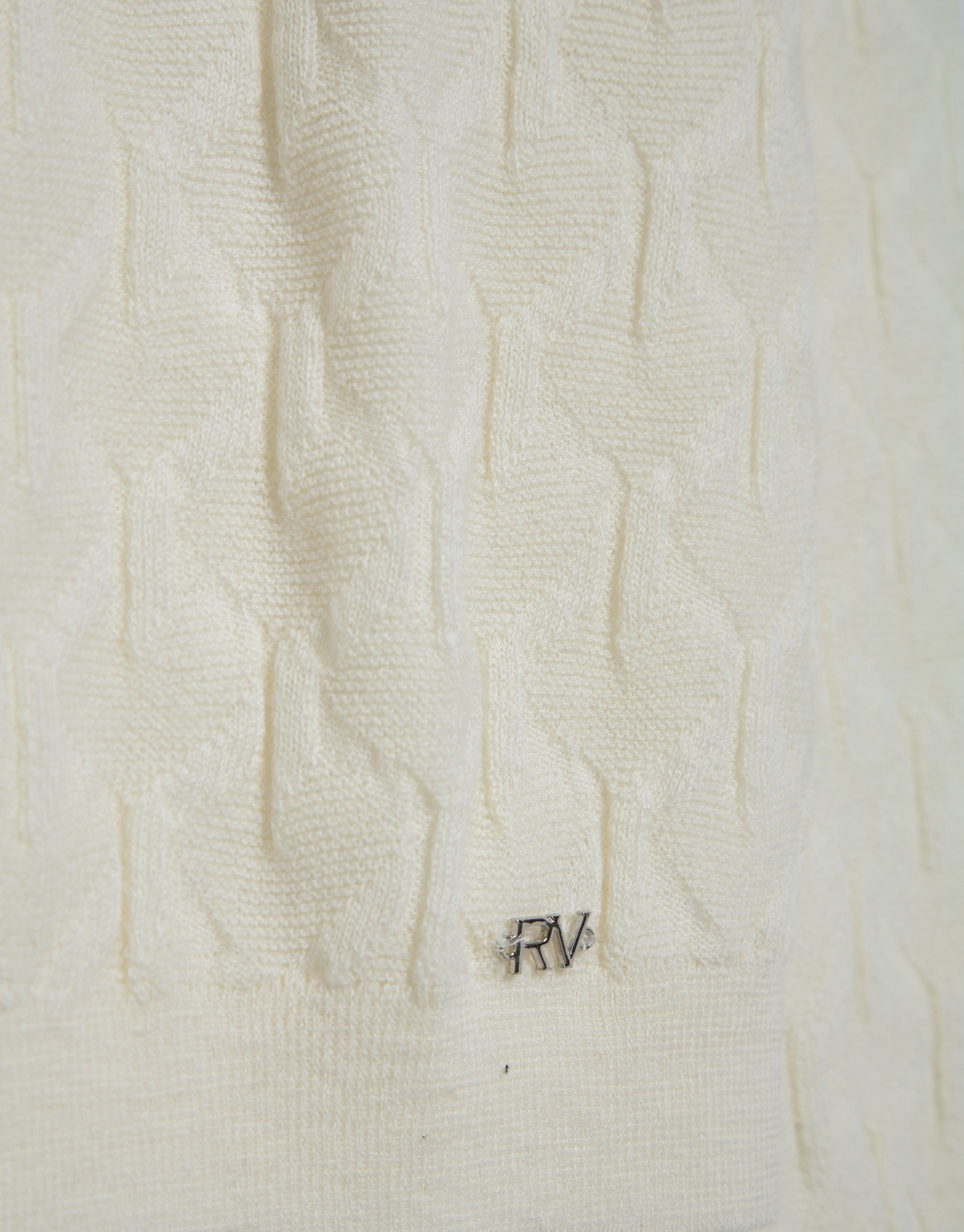 Long sleeve wool sweater with ecru eights | Roberto Verino