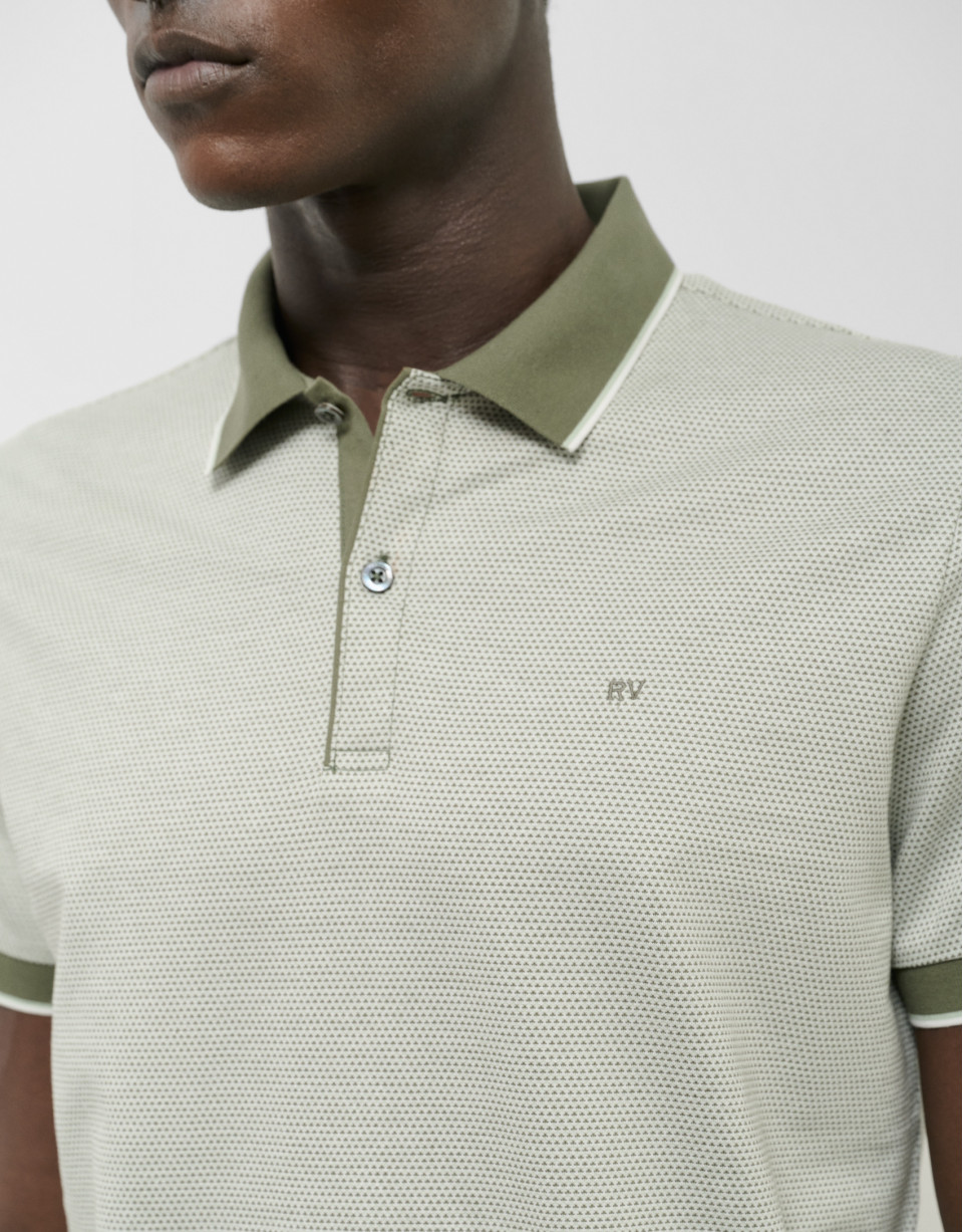 Polo jacquard geométrico caqui y blanco | Roberto Verino