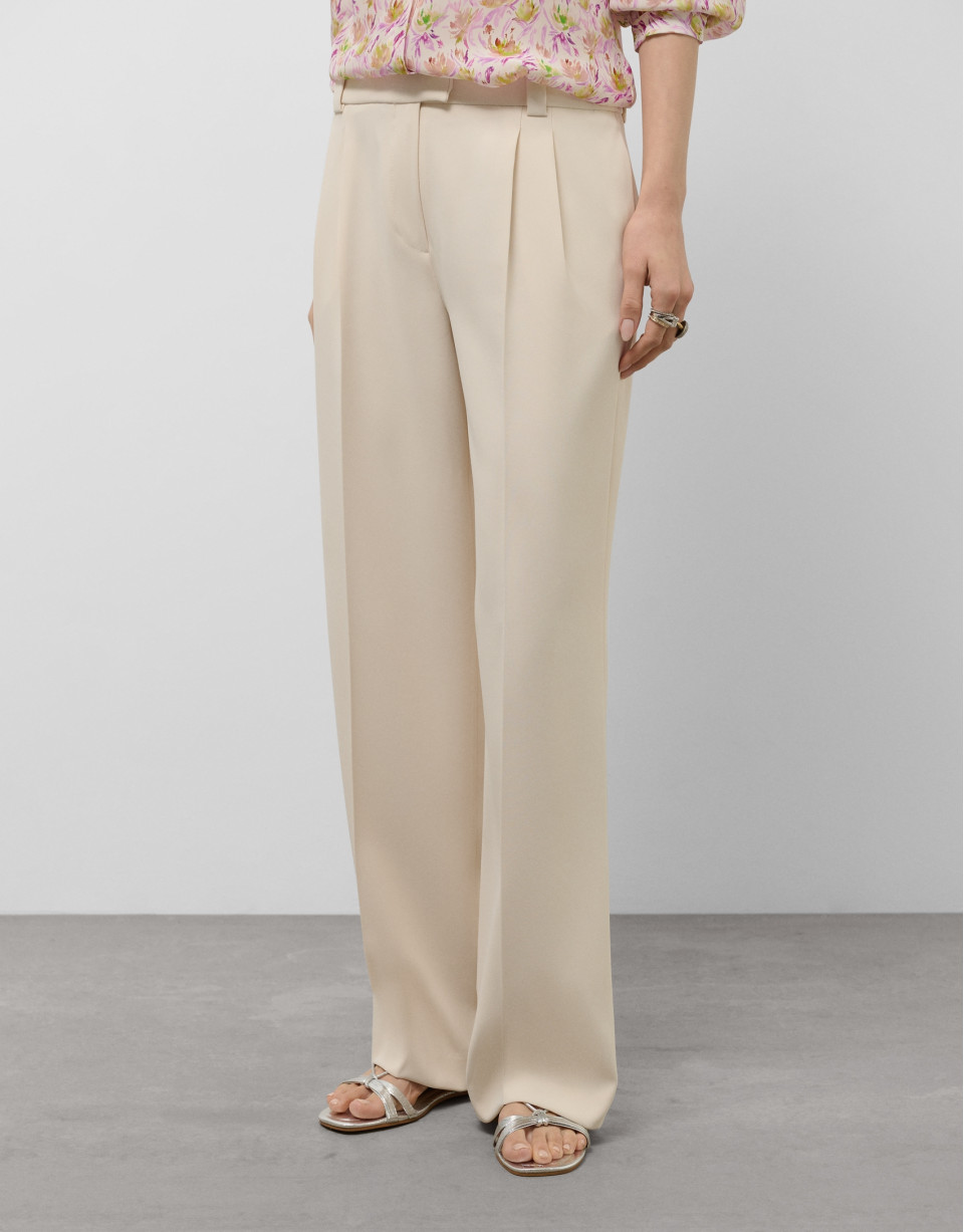 Beige straight crepe pants with darts - Woman | Roberto Verino