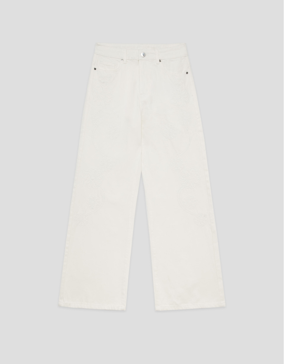 Pantalón vaquero ancho beige con bordados ... | Roberto Verino