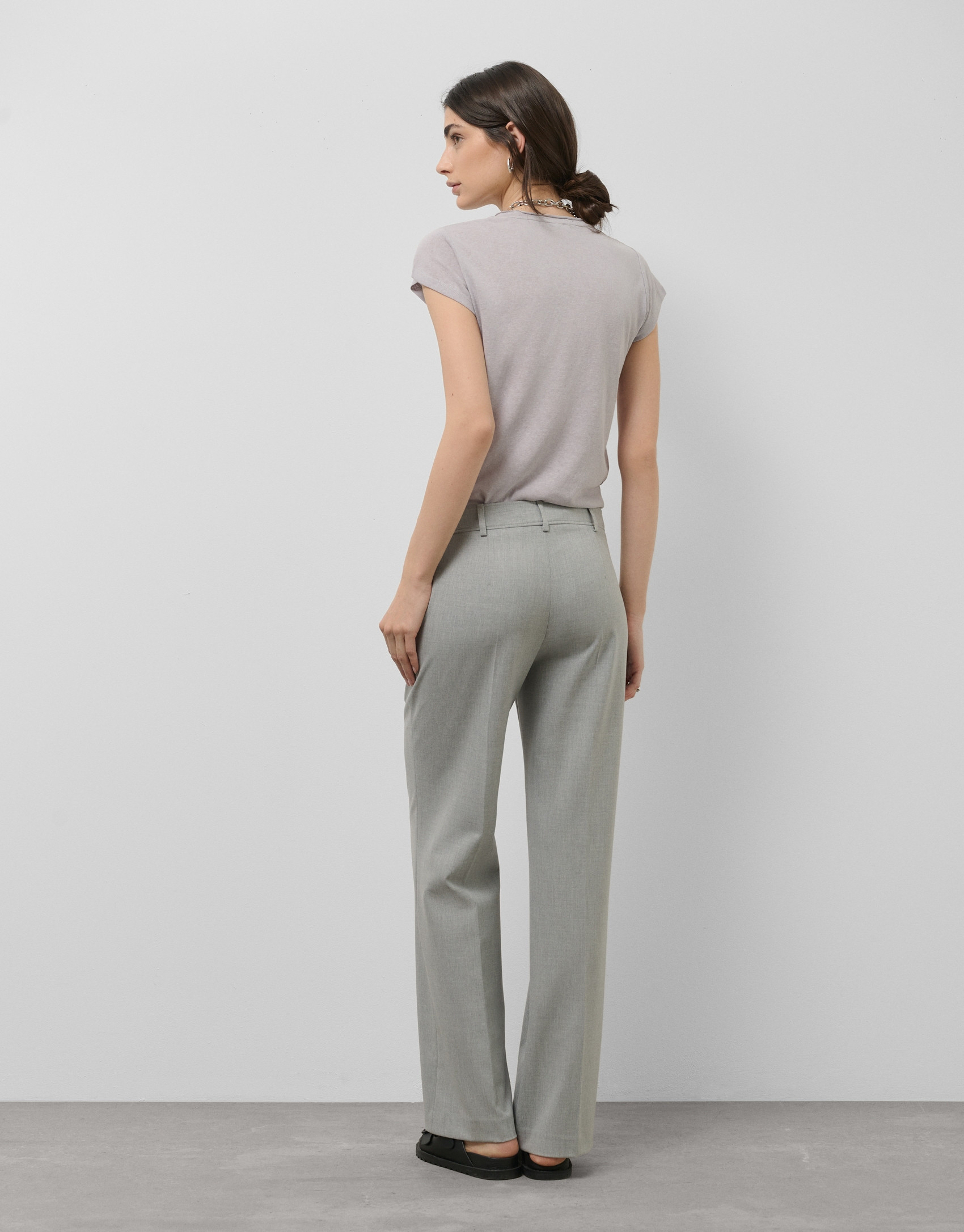 Straight gray trousers - Woman - SS2025 | Roberto Verino