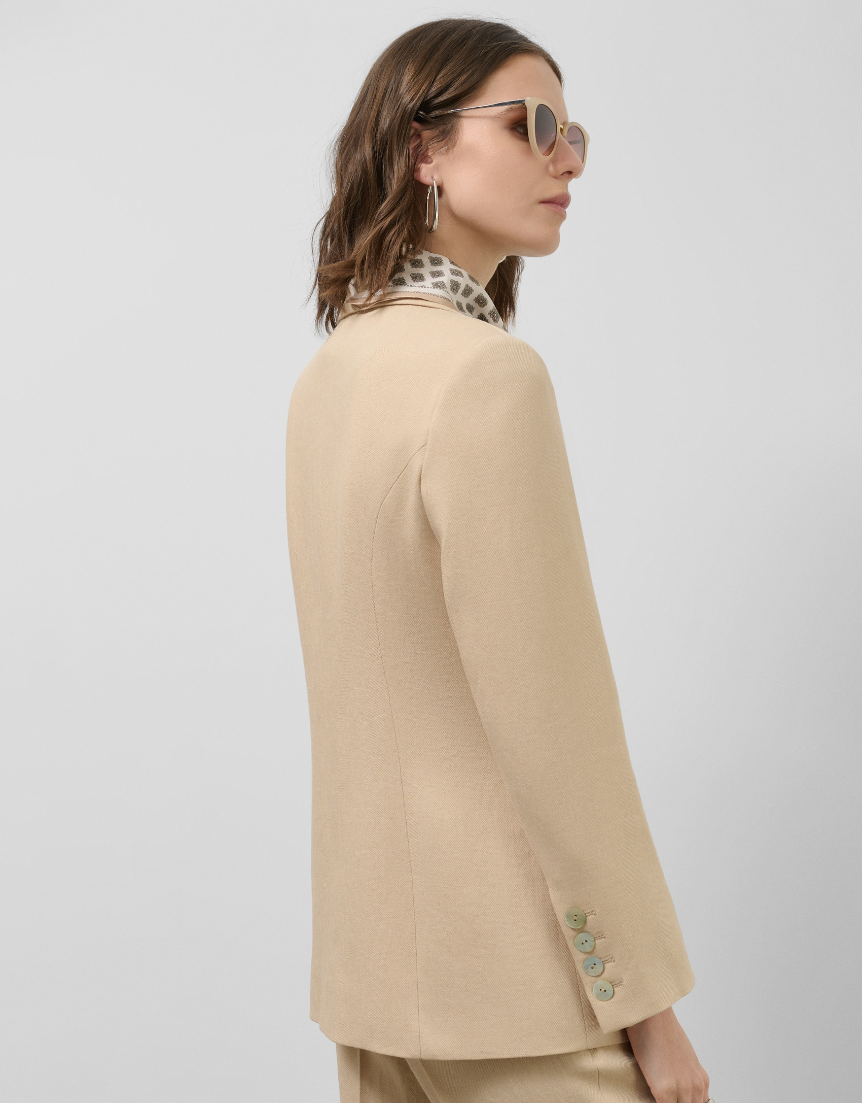 Taupe linen blazer with one button - Woman | Roberto Verino