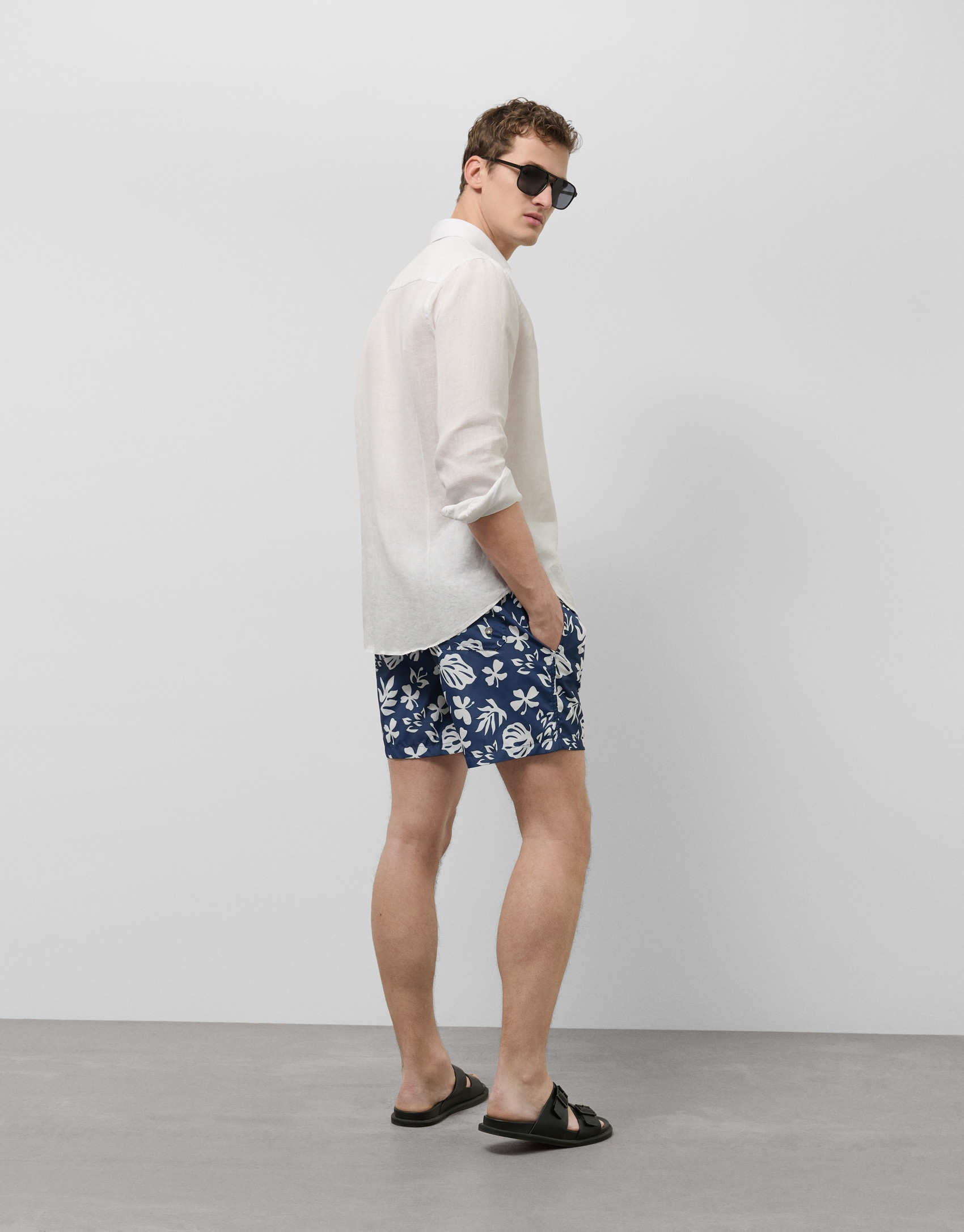 Regular white linen sport shirt - Man - SS2025 | Roberto Verino