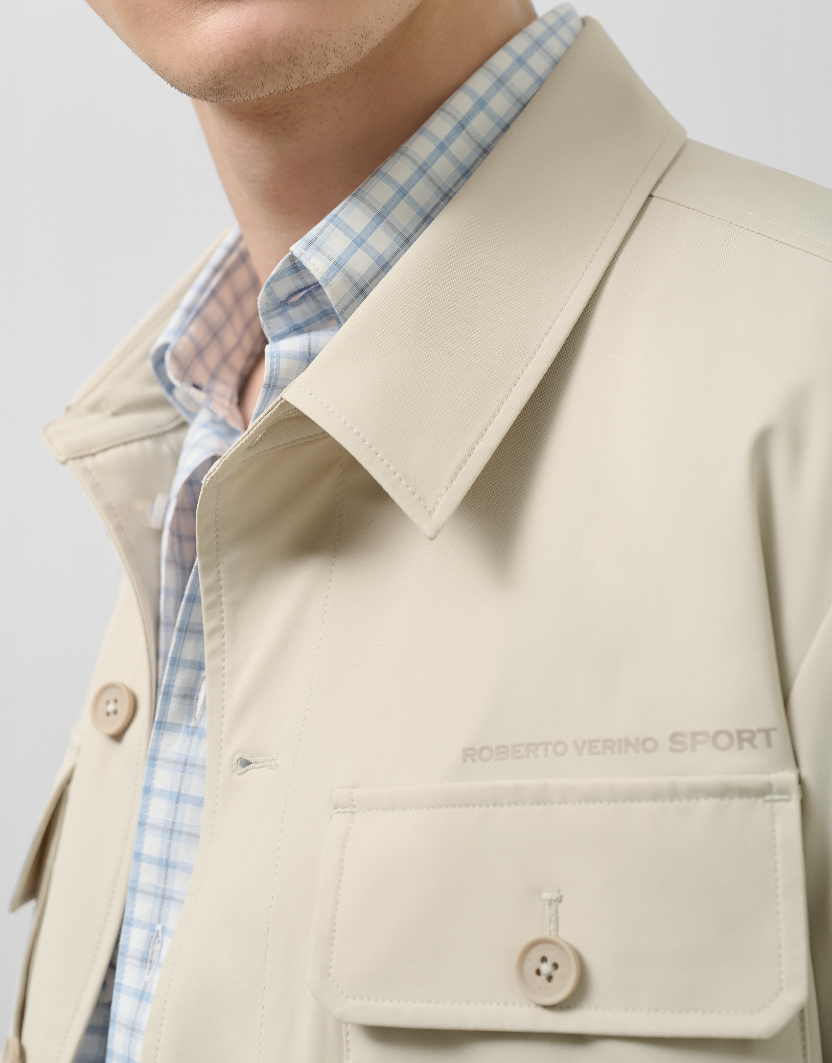 Sobrecamisa técnica beige - Hombre - PV2025 | Roberto Verino