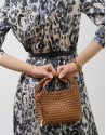 Bolso de mano Paula Clutch piel trenzada cuero | Roberto Verino