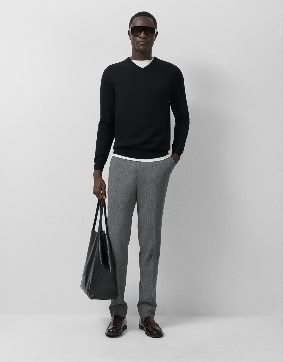 Jersey cuello pico punto lana negro - Hombre | Roberto Verino