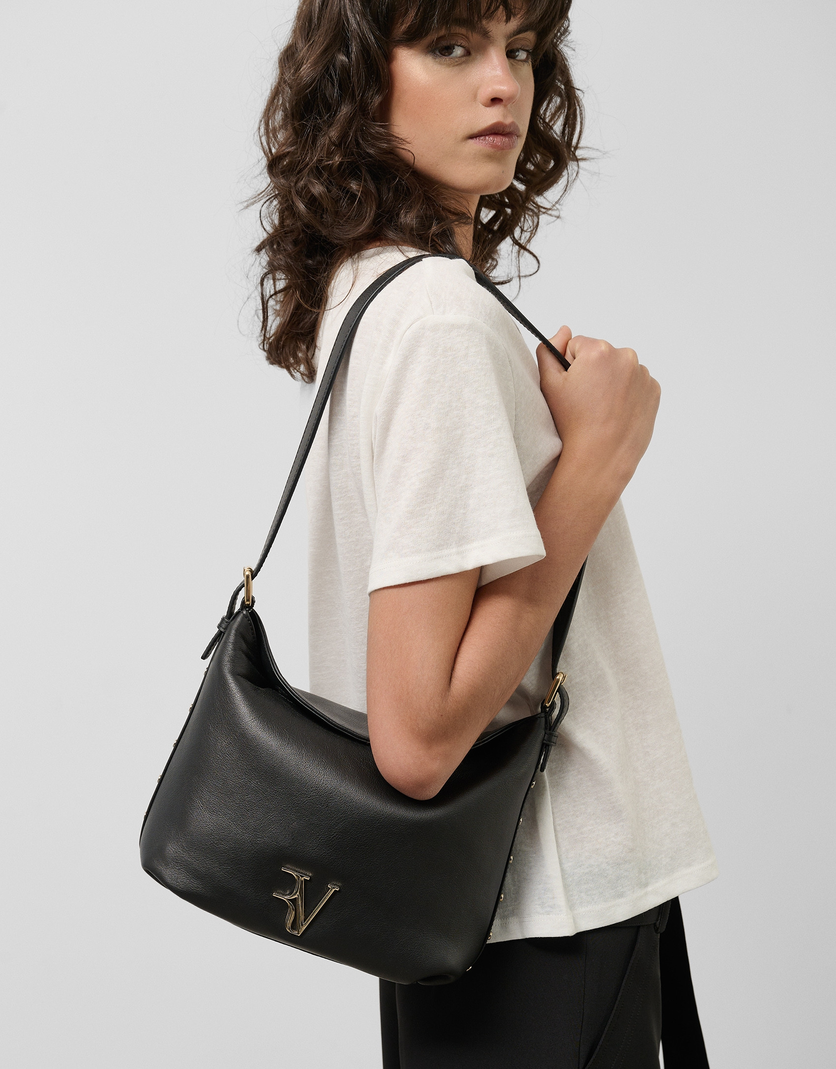 Bolso de hombro Mini Hobo Mafalda piel negro | Roberto Verino