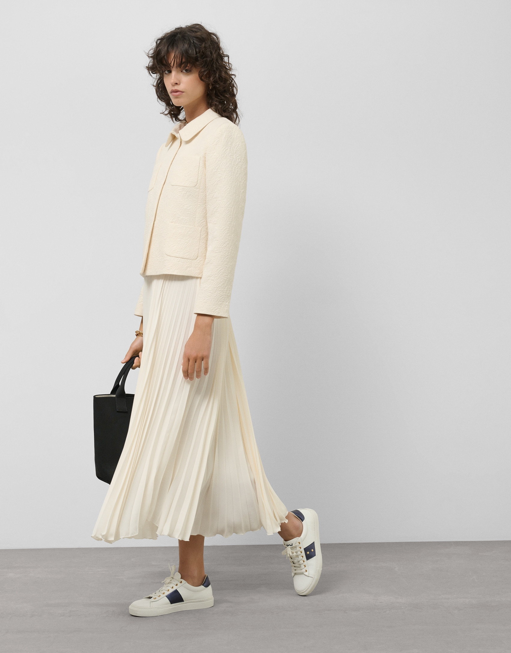 Ecru flocked jacquard short jacket - Woman | Roberto Verino