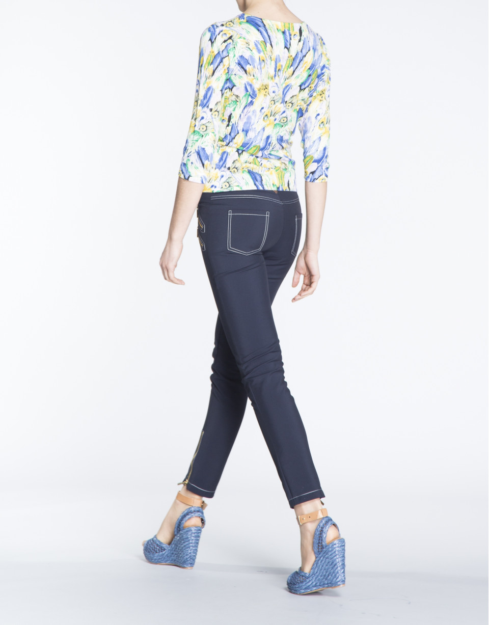 Feather print three-quarter sleeve top 
