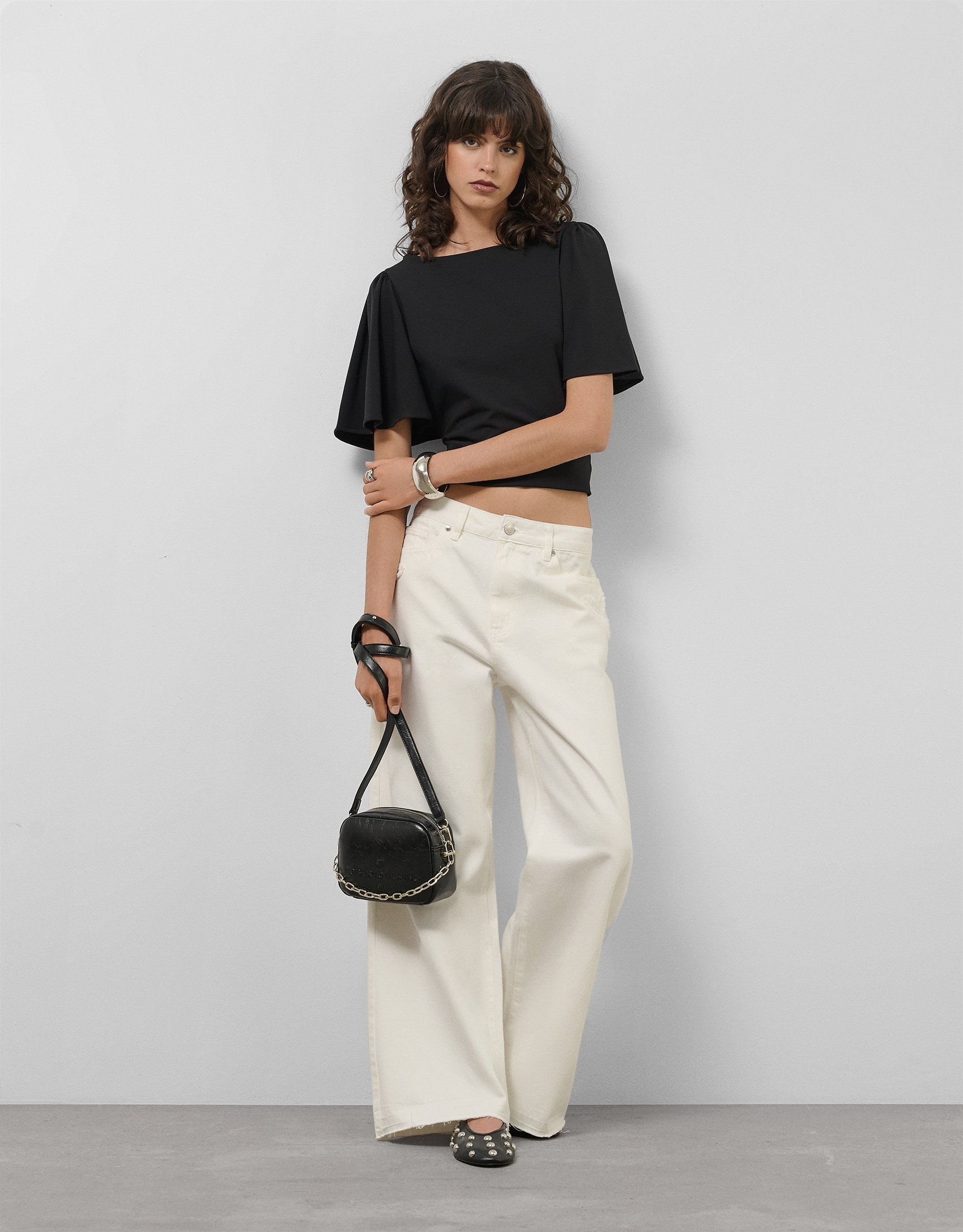 Black cotton top with cape sleeves - Woman | Roberto Verino