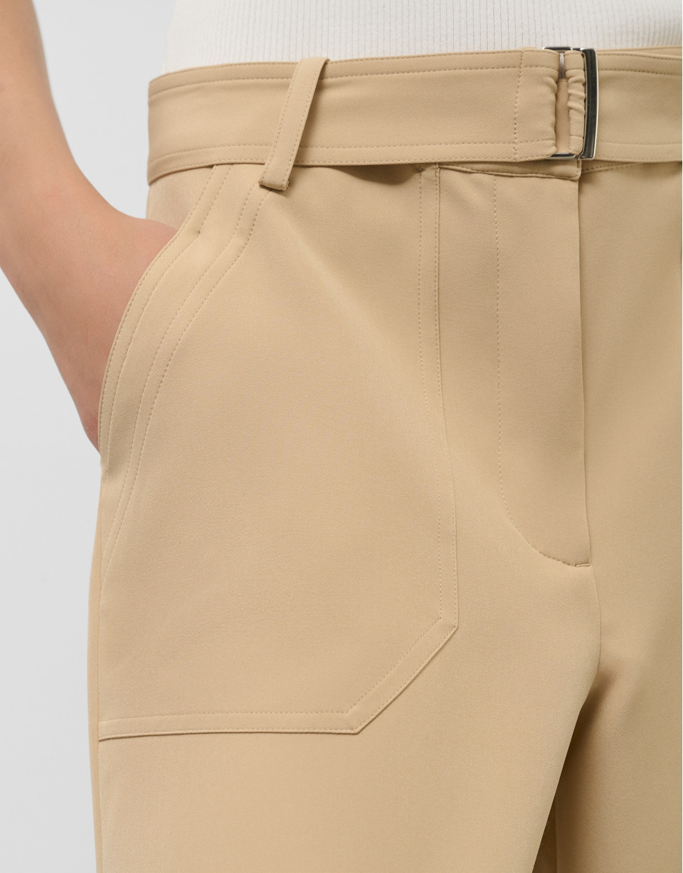 Pantalón ancho fluido twill marrón con cinturón | Roberto Verino