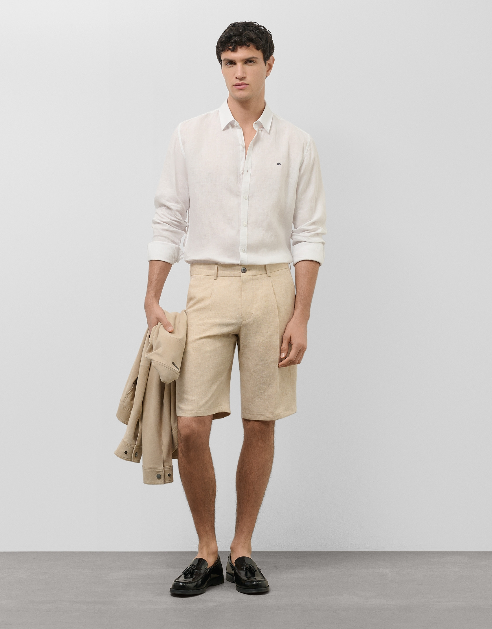 Tan linen Bermuda shorts - Man - SS2025 | Roberto Verino
