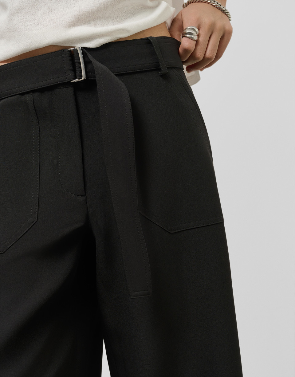 Wide black flowing twill pants with belt | Roberto Verino
