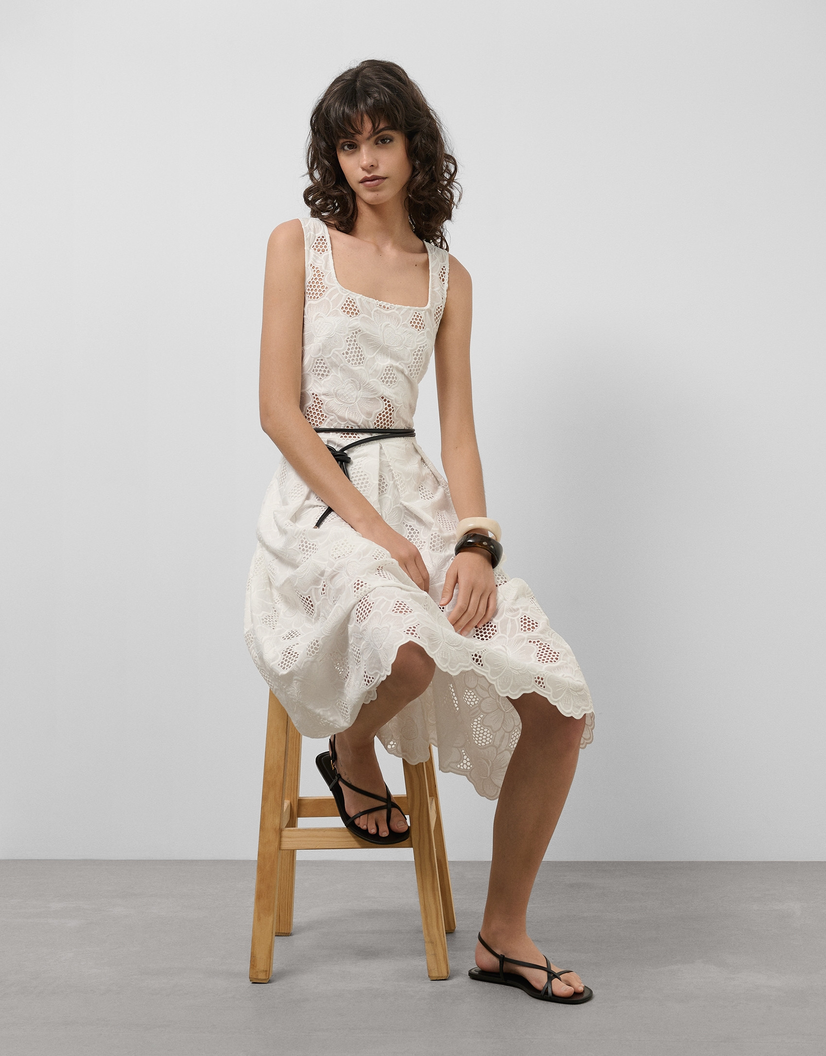 White sleeveless guipure midi dress  - Woman | Roberto Verino