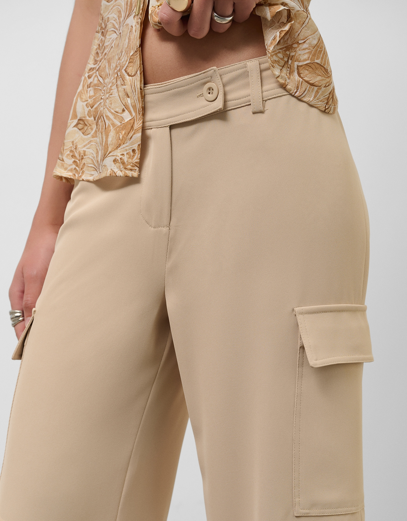 - - Woman - SS2025 | Roberto Verino