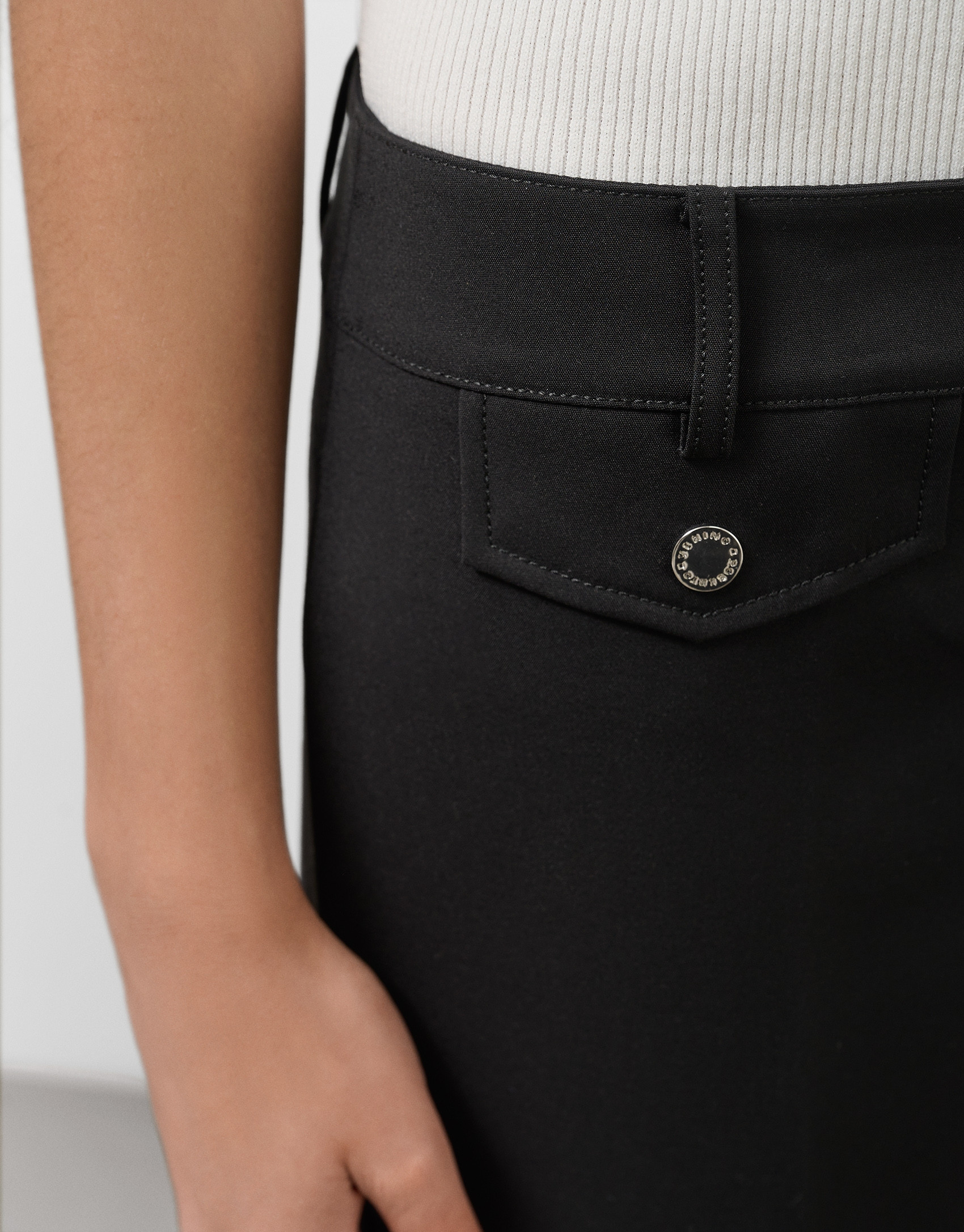 Black skinny pants - Woman - SS2025 | Roberto Verino