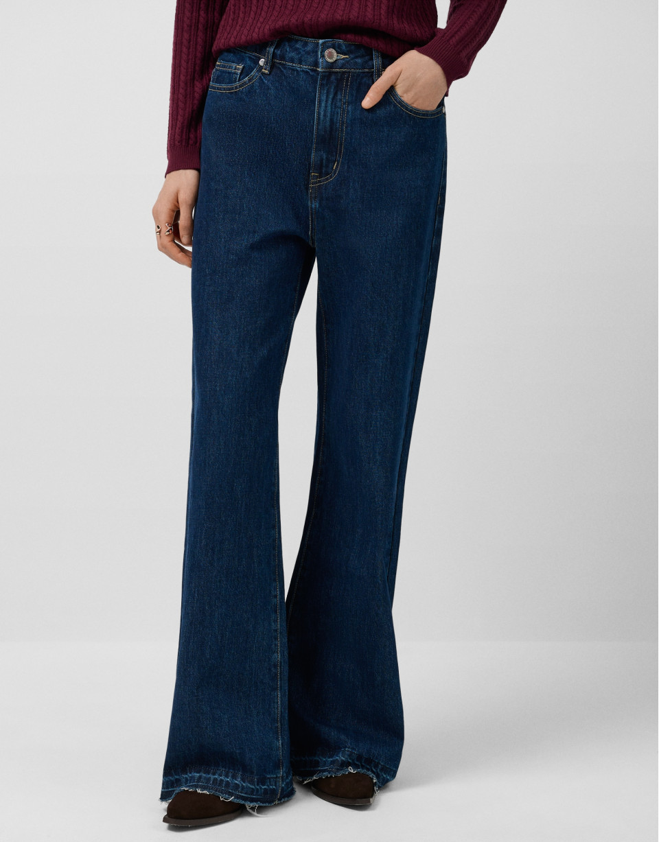 Wide-legged blue jeans - Woman - AW2025 | Roberto Verino
