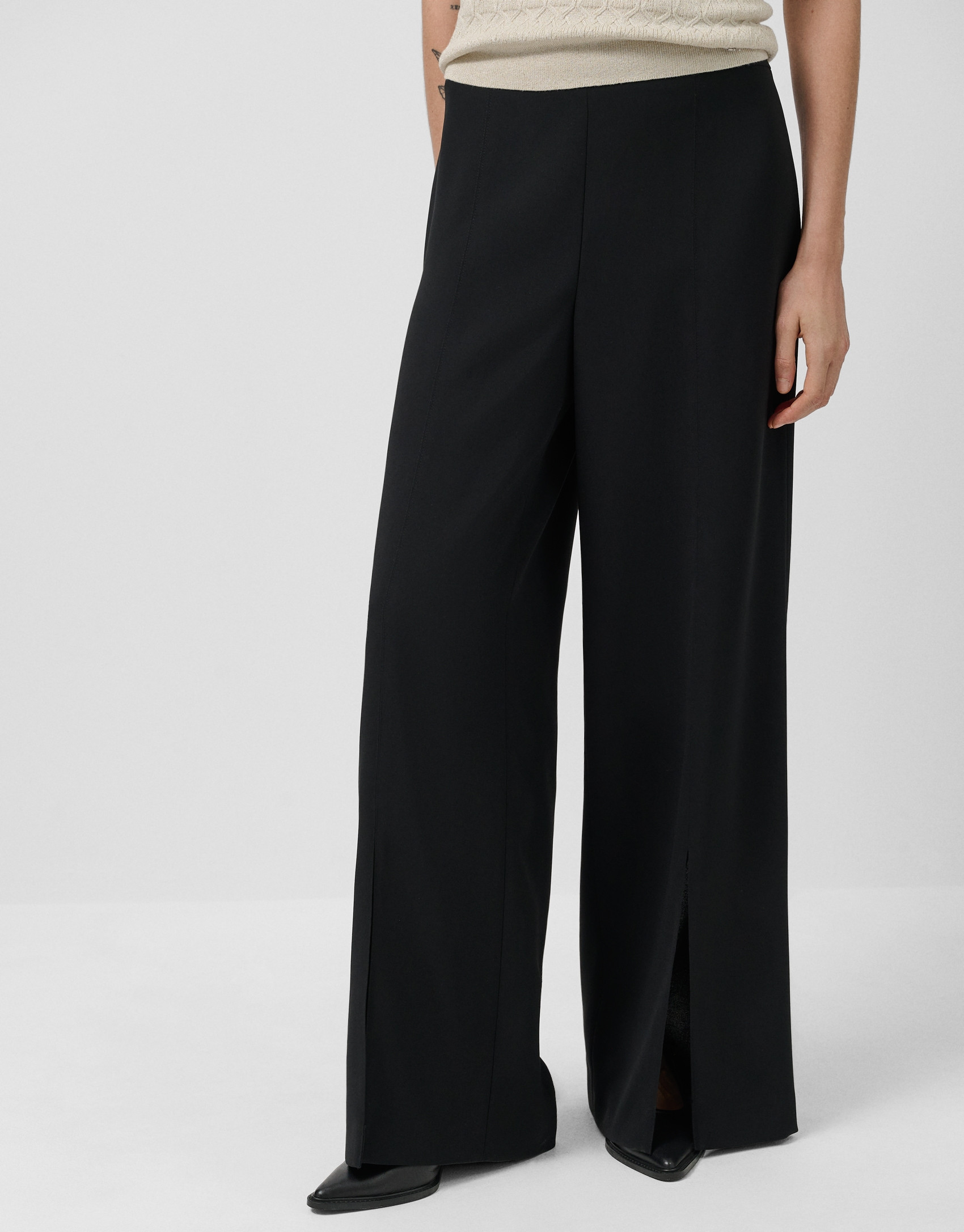Pantalón ancho con abertura crepe negro - Mujer | Roberto Verino
