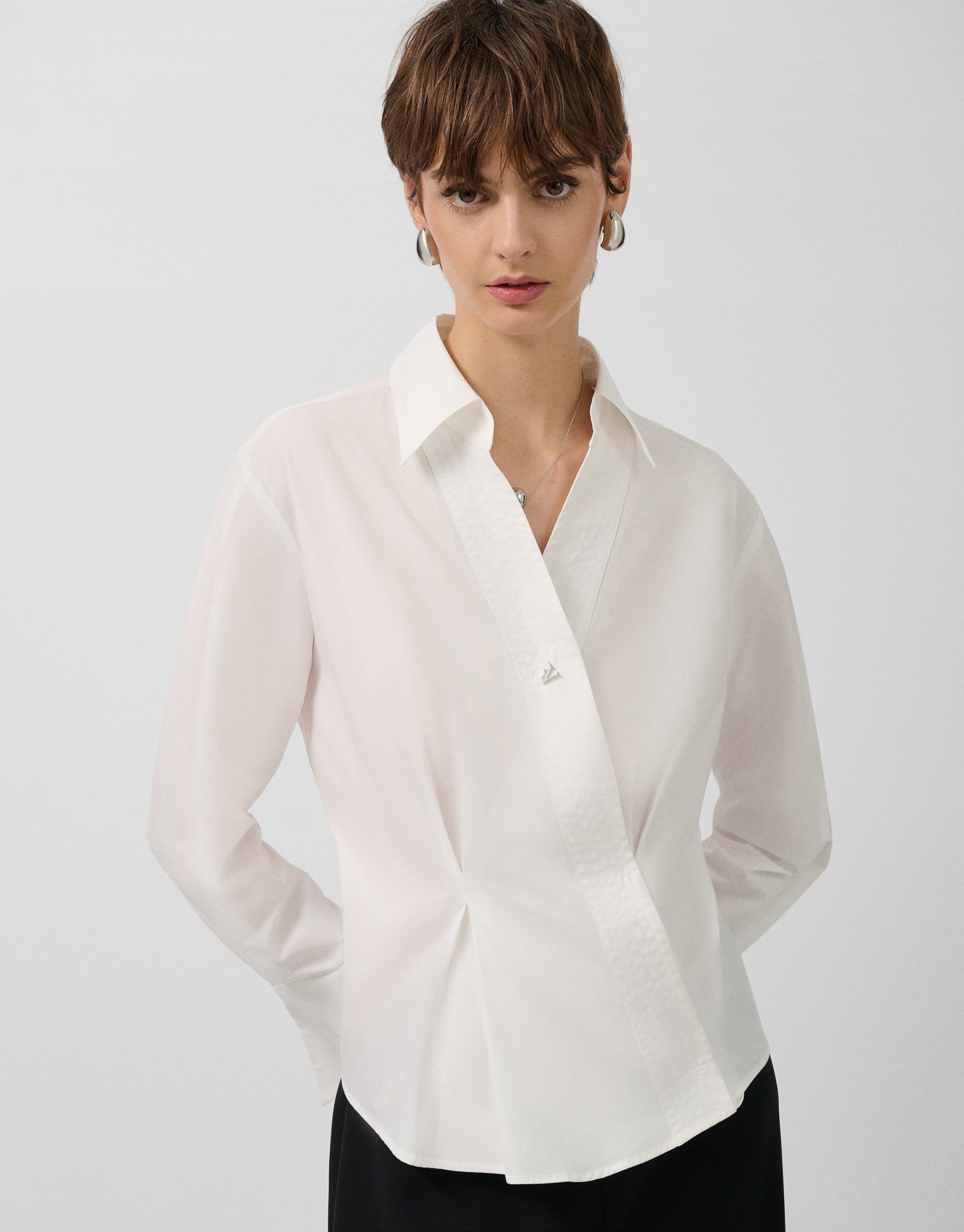 Cross-over shirt with white cotton stitched ... | Roberto Verino