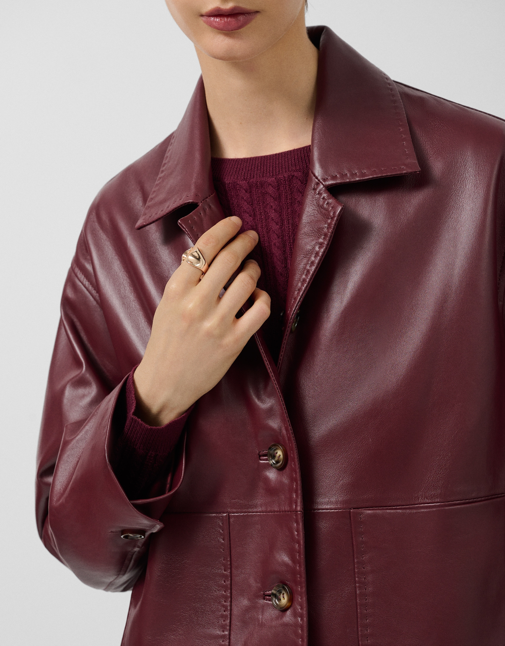 Chaqueta con bolsillos napa granate | Roberto Verino