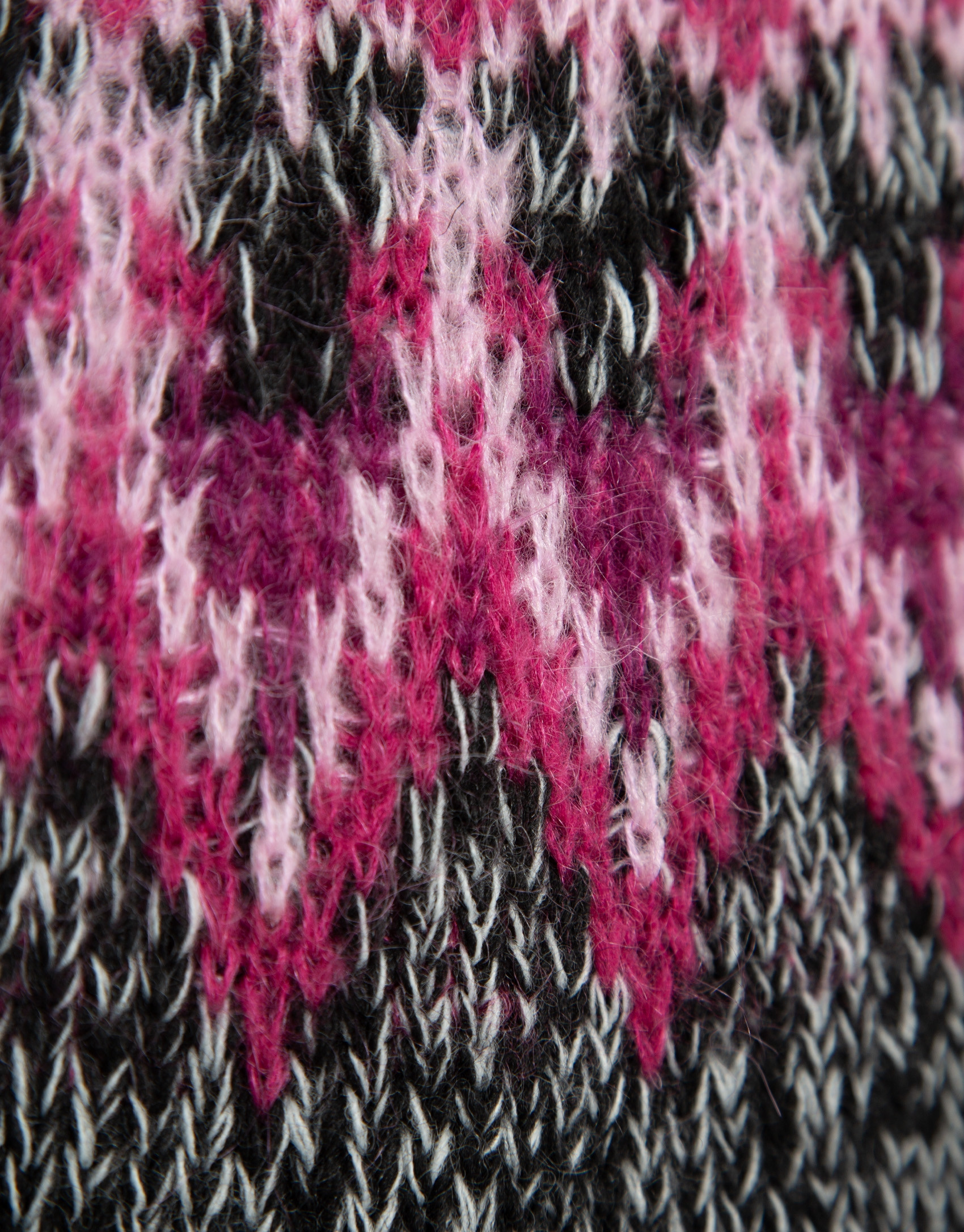 Grey high neck sweater with pink alpine design | Roberto Verino