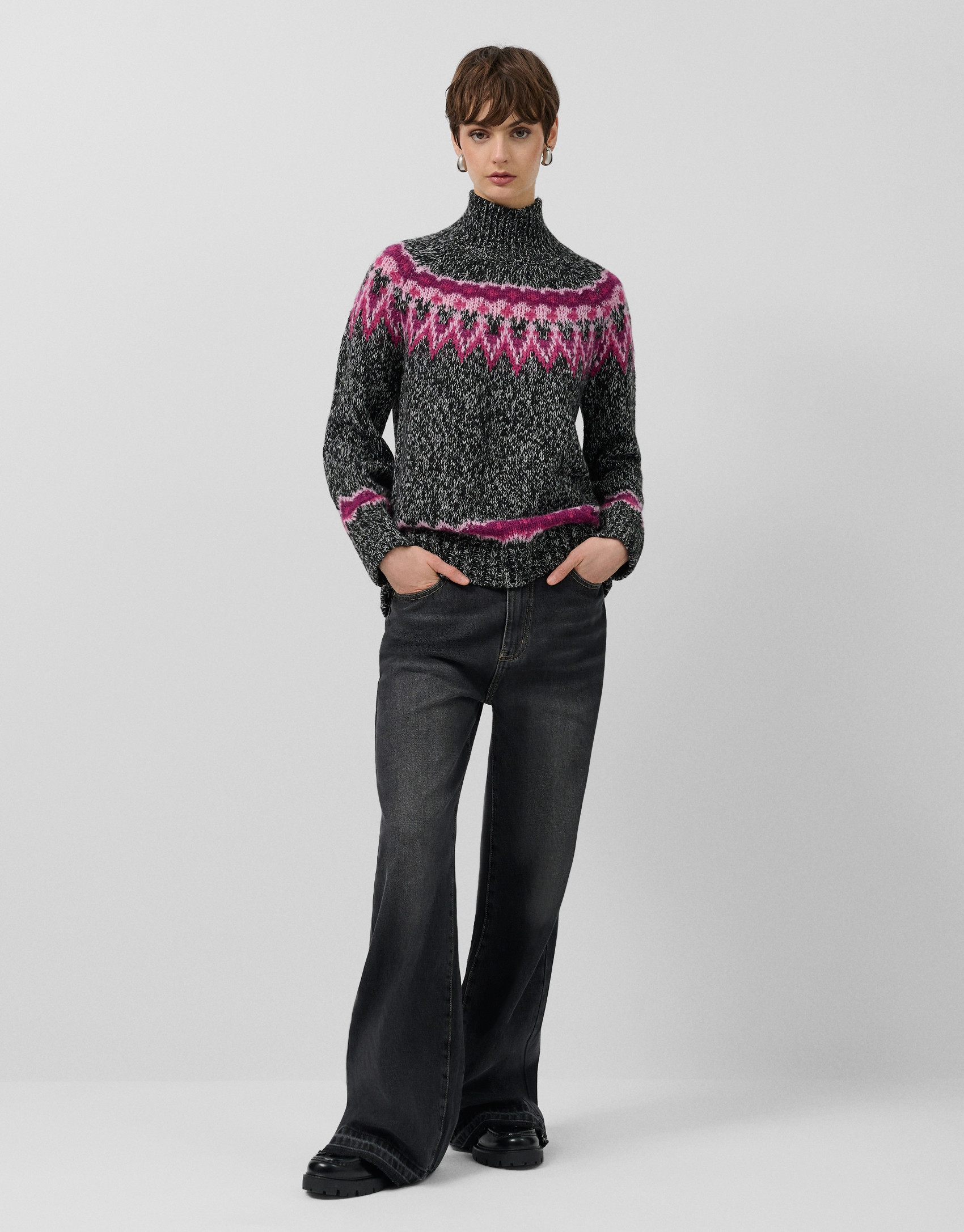 Grey high neck sweater with pink alpine design | Roberto Verino